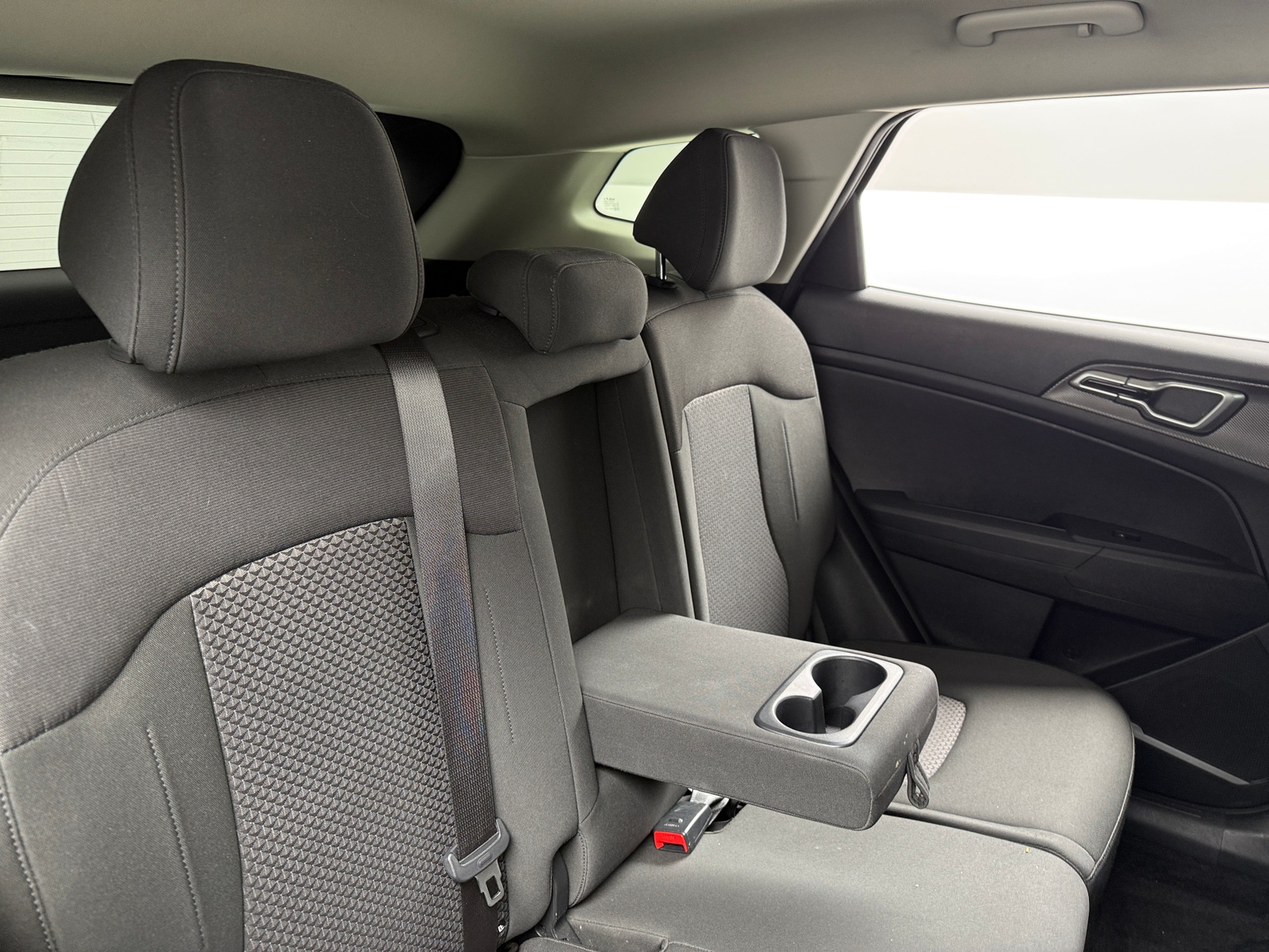 Thumbnail: 2025 Kia Sportage - 6