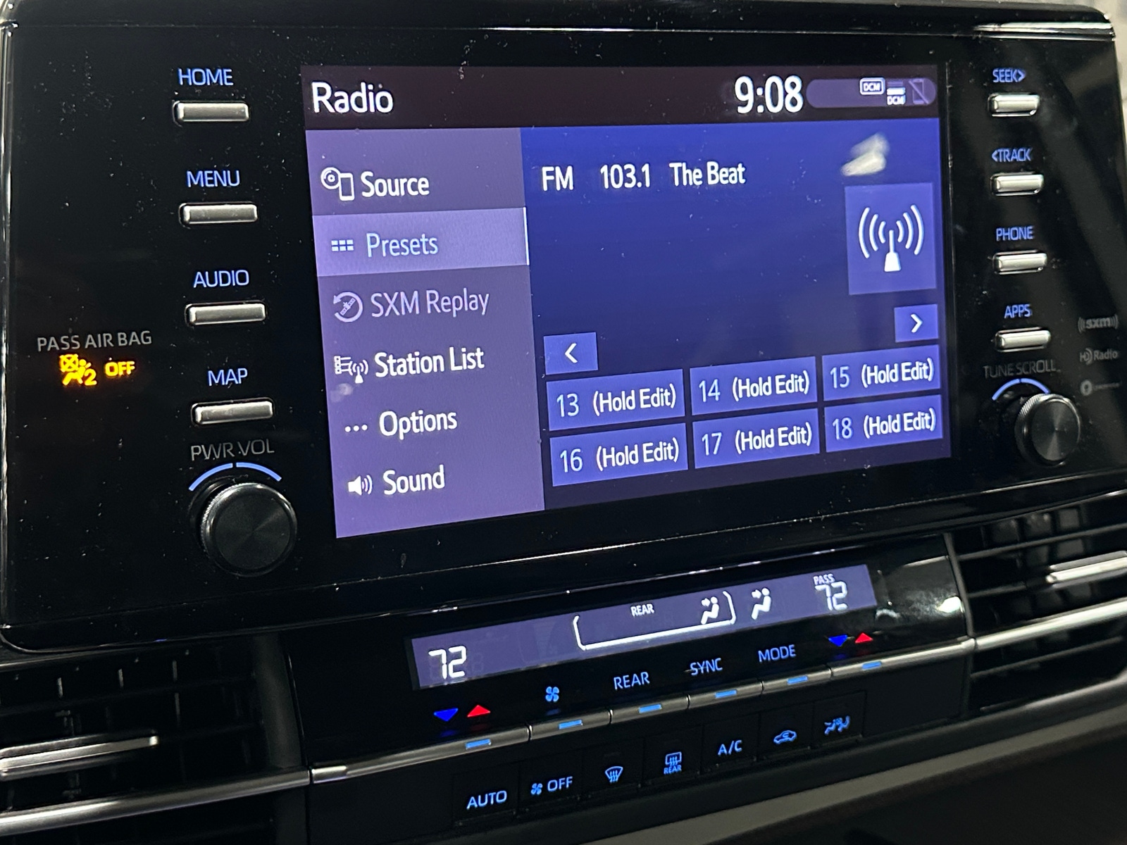 Thumbnail: 2024 Toyota Sienna - 4