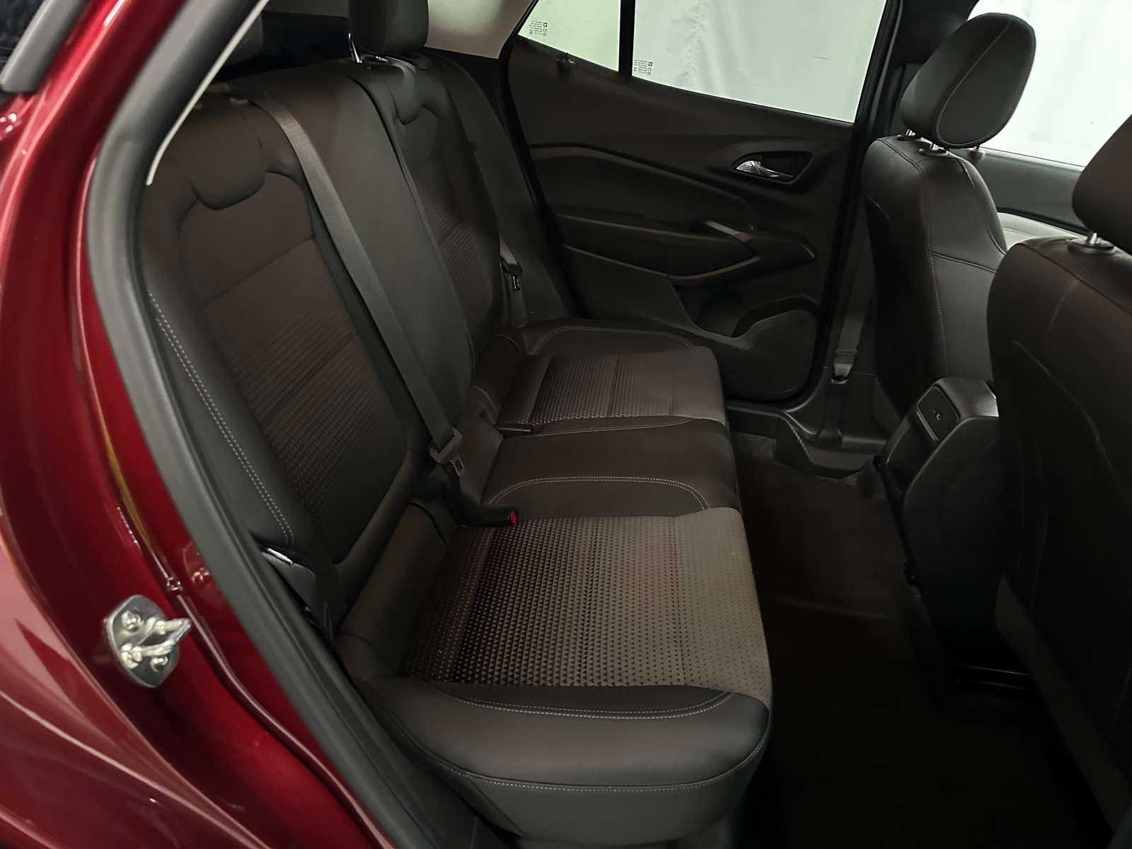 Thumbnail: 2025 Chevrolet Trax - 6