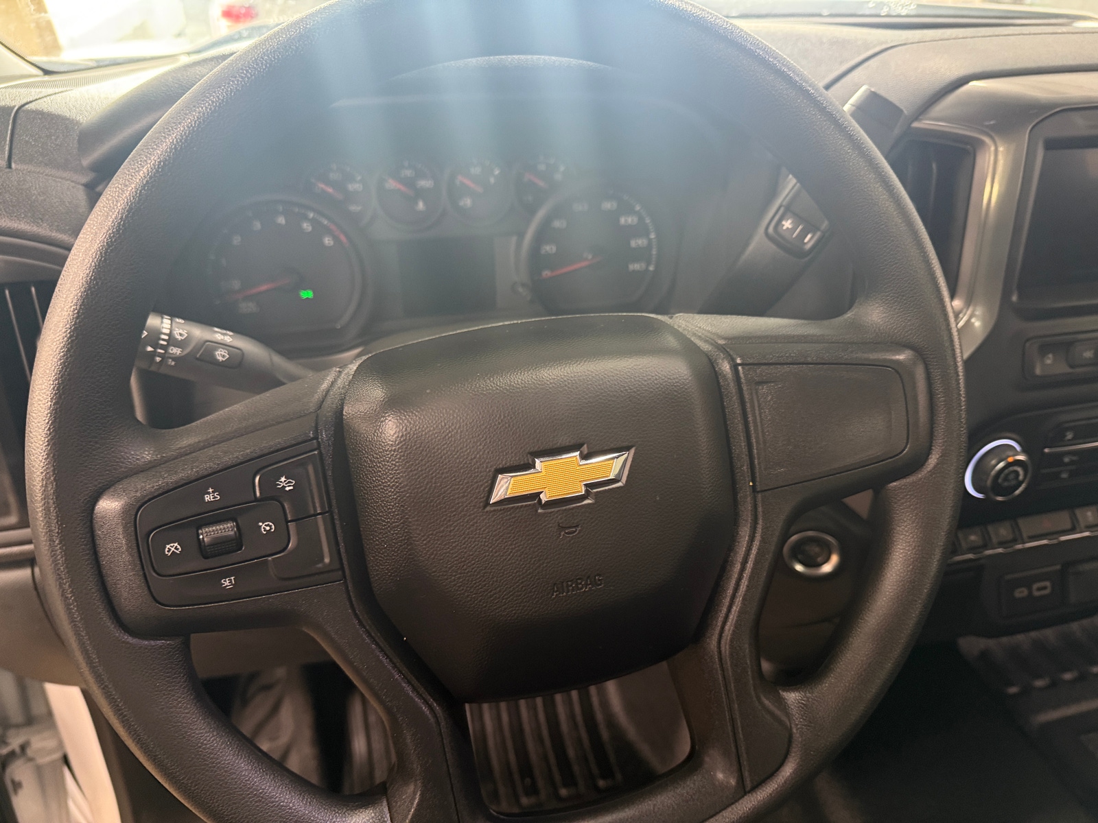 Thumbnail: 2025 Chevrolet Silverado 1500 - 4