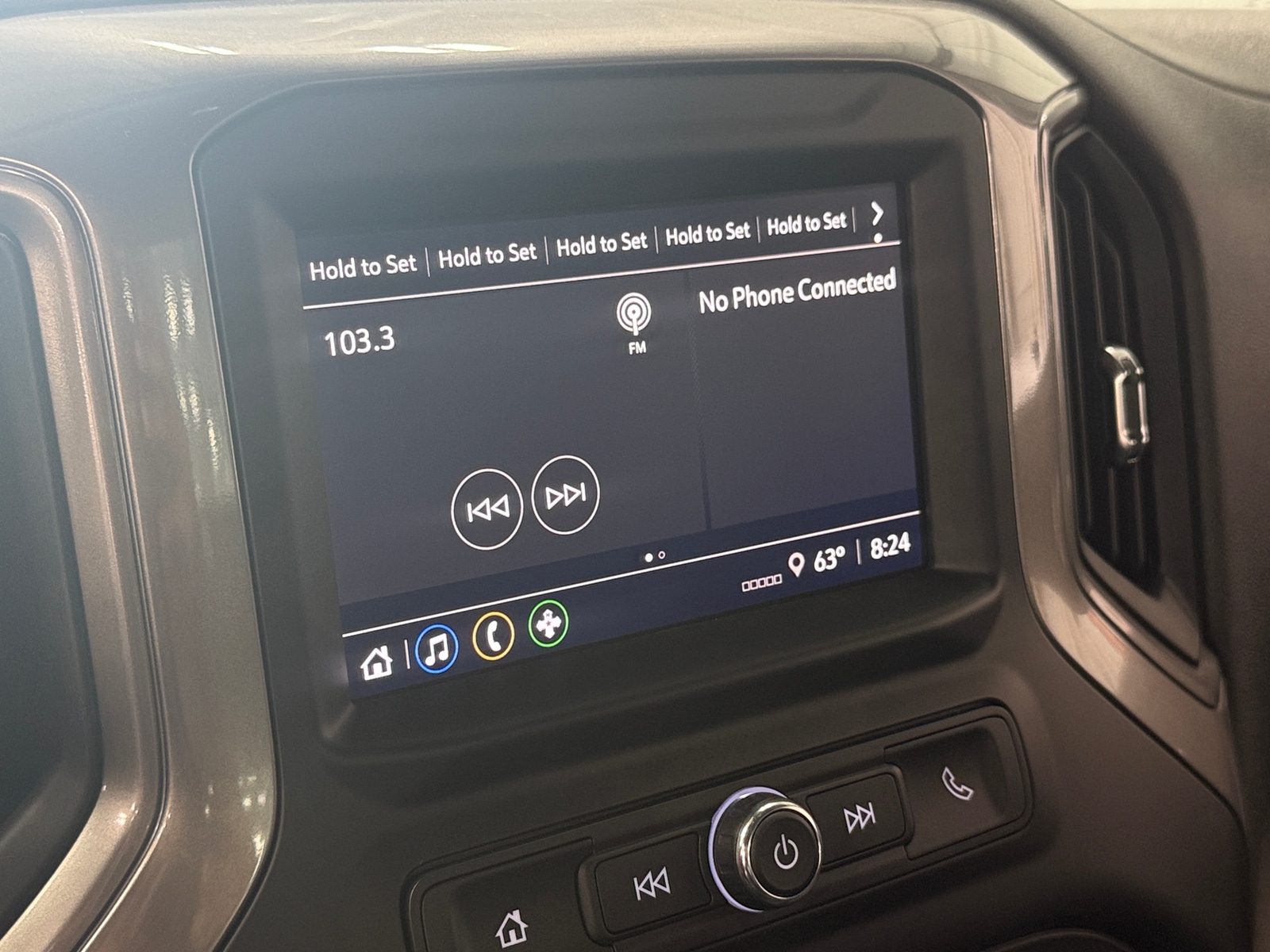 Thumbnail: 2025 Chevrolet Silverado 1500 - 3