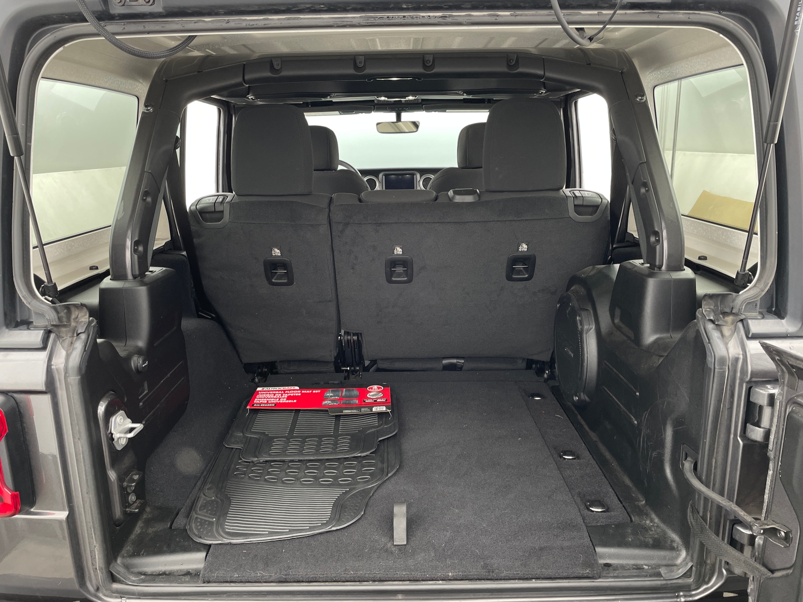 Thumbnail: 2023 Jeep Wrangler - 7