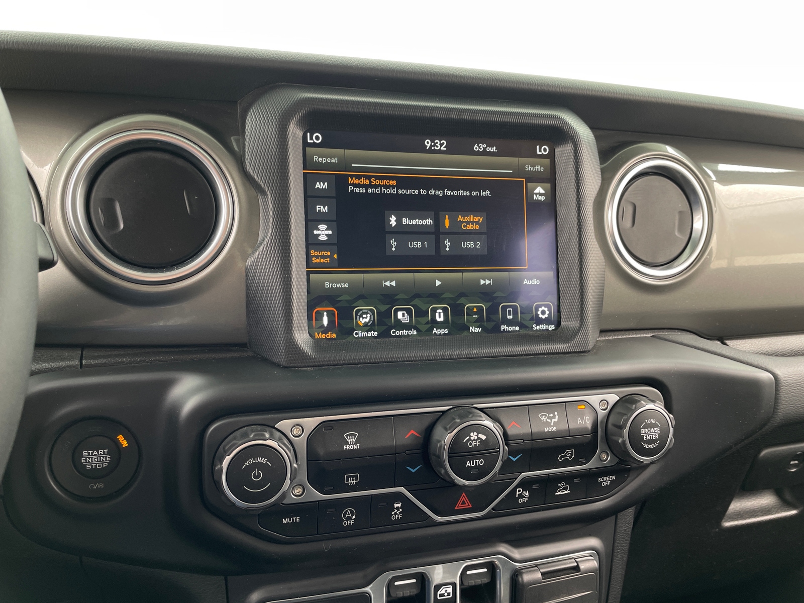 Thumbnail: 2023 Jeep Wrangler - 4