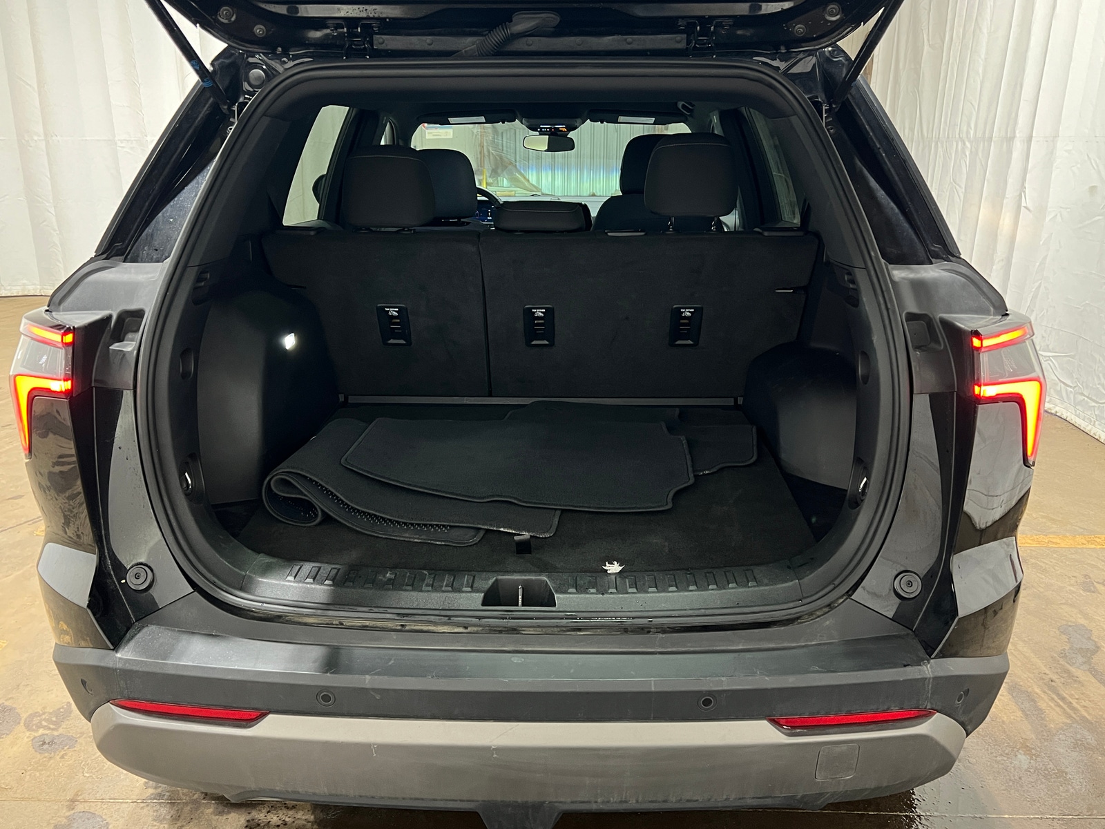 Thumbnail: 2025 Chevrolet Equinox - 7