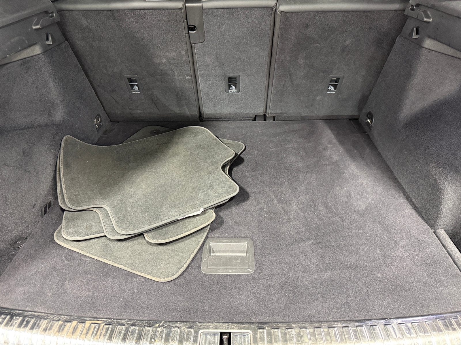 Thumbnail: 2021 Audi Q3 - 6