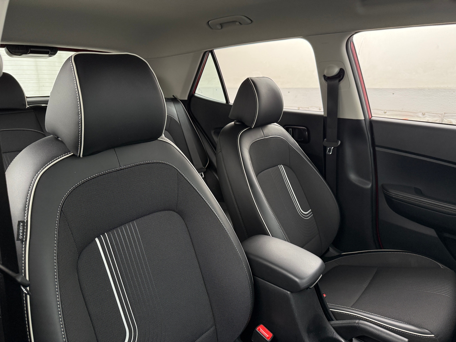 Thumbnail: 2022 Hyundai Venue - 2