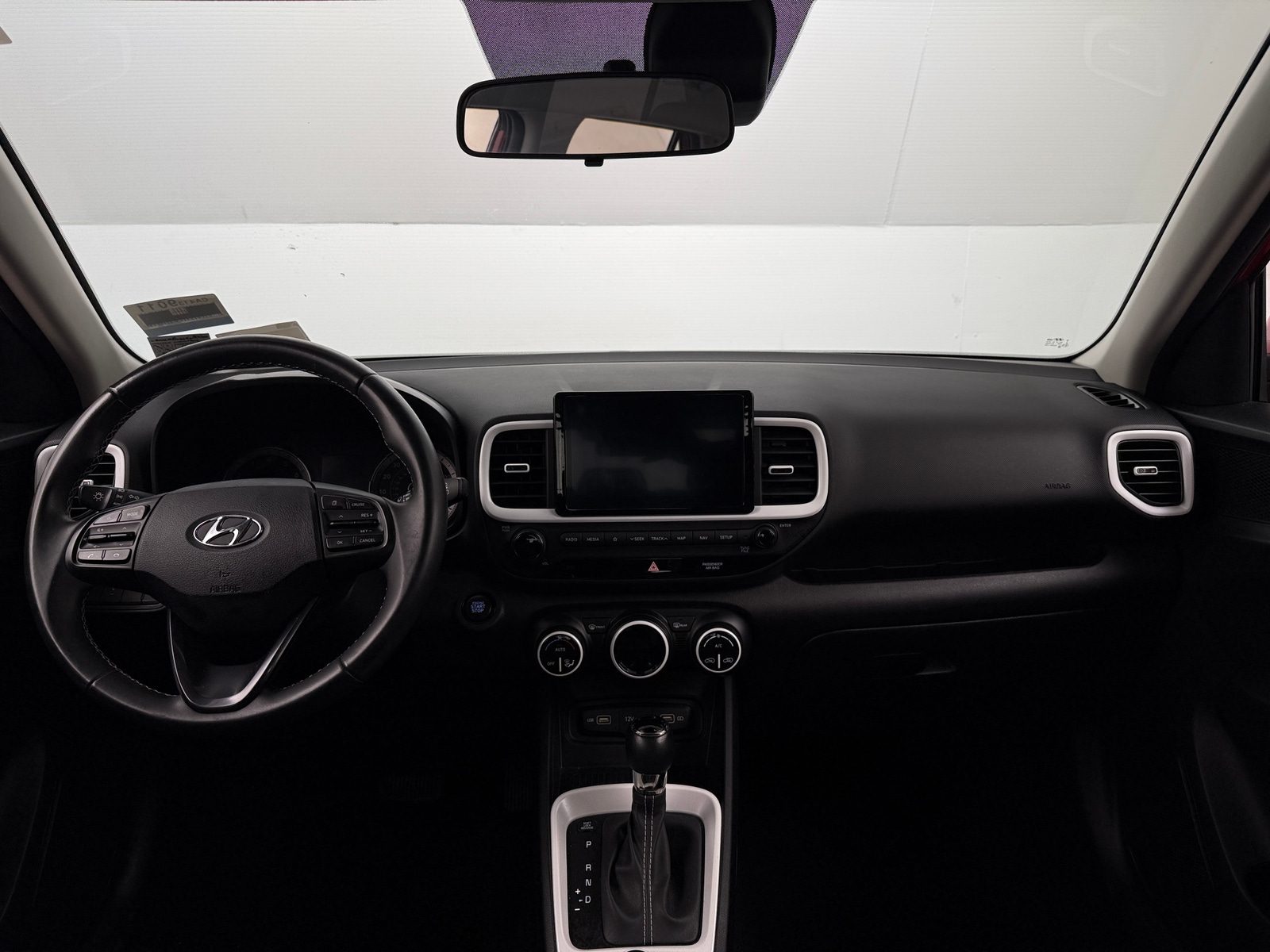 Thumbnail: 2022 Hyundai Venue - 3