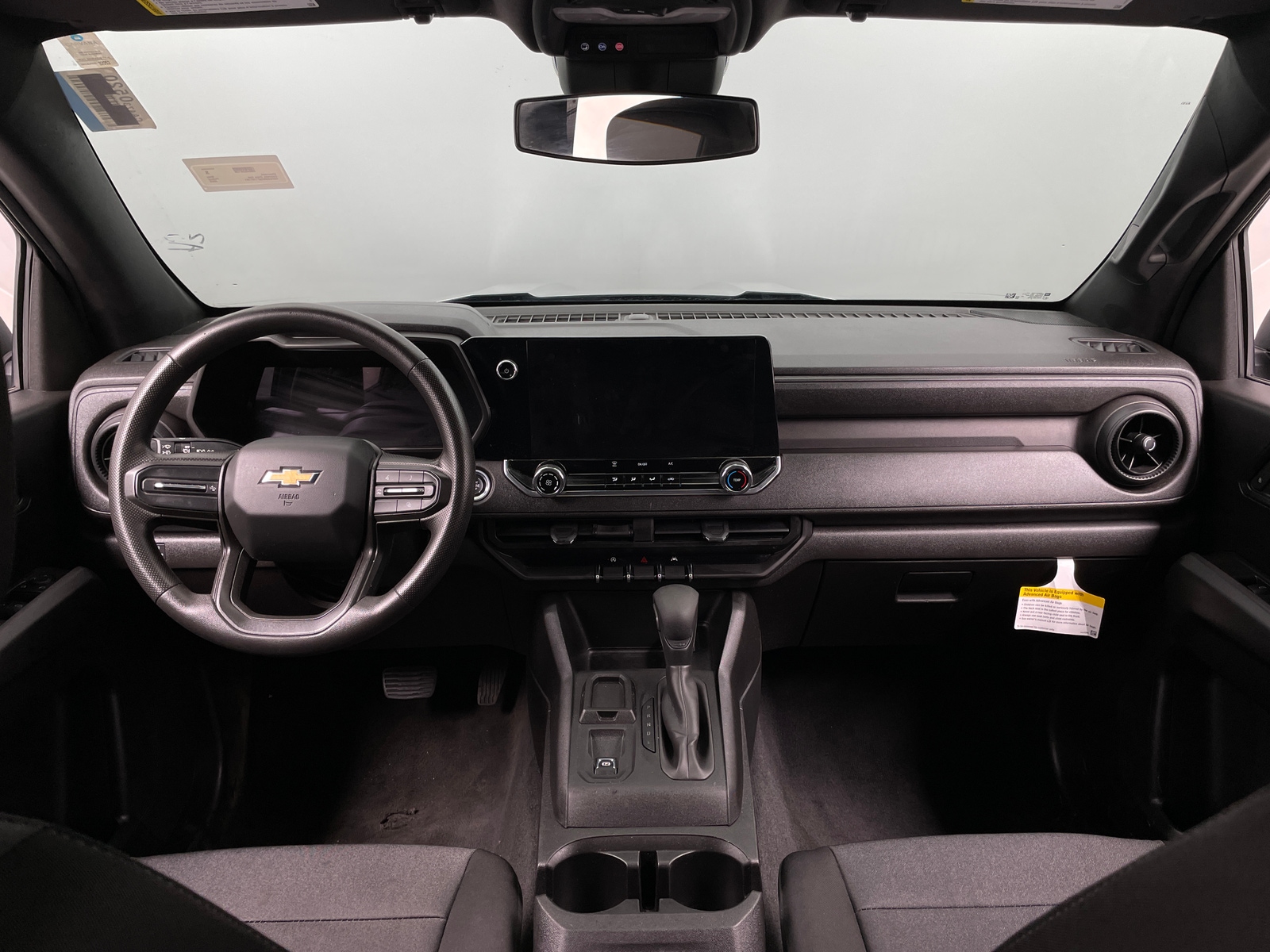 Thumbnail: 2023 Chevrolet Colorado - 3