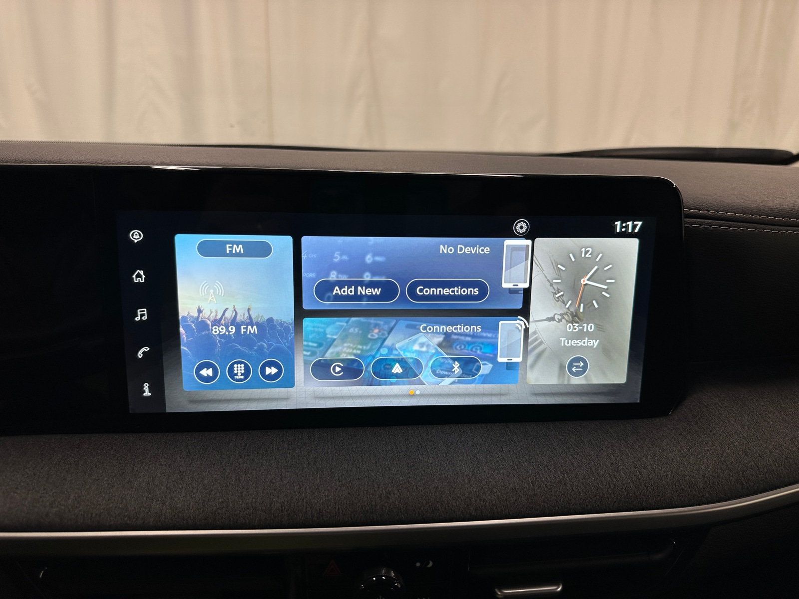 Thumbnail: 2025 Nissan Kicks - 4