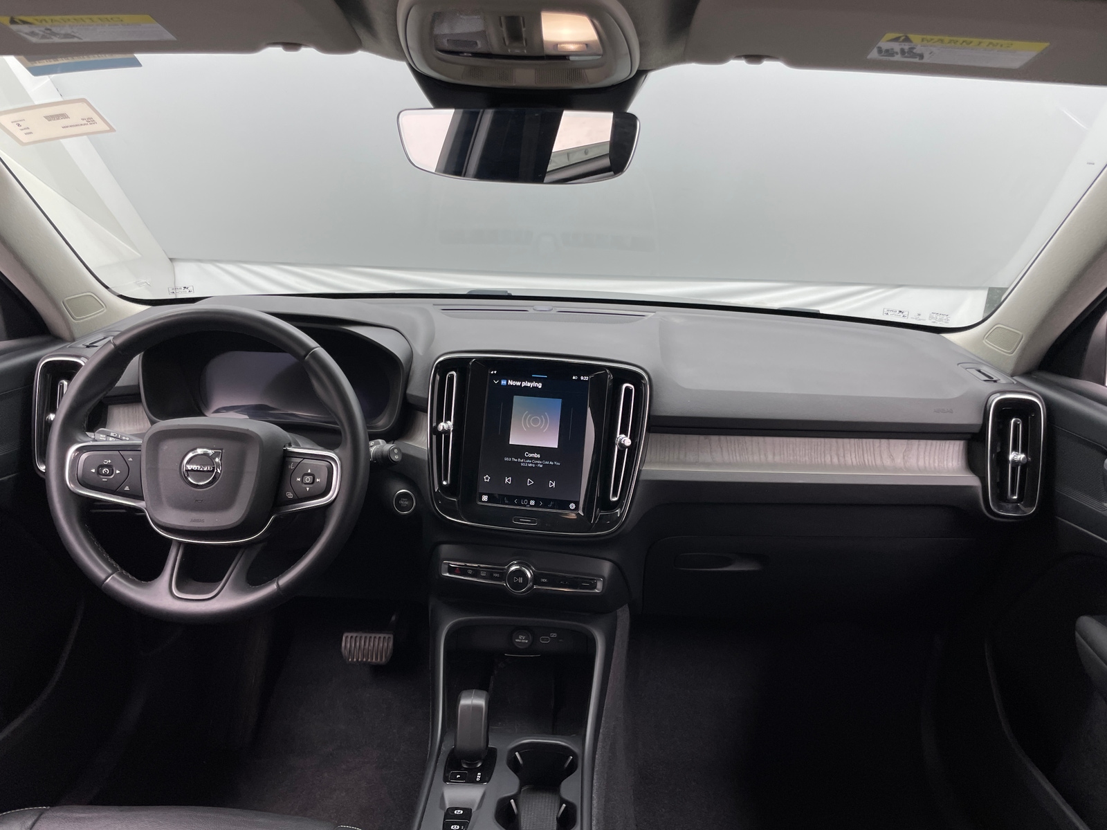 Thumbnail: 2024 Volvo XC40 - 2