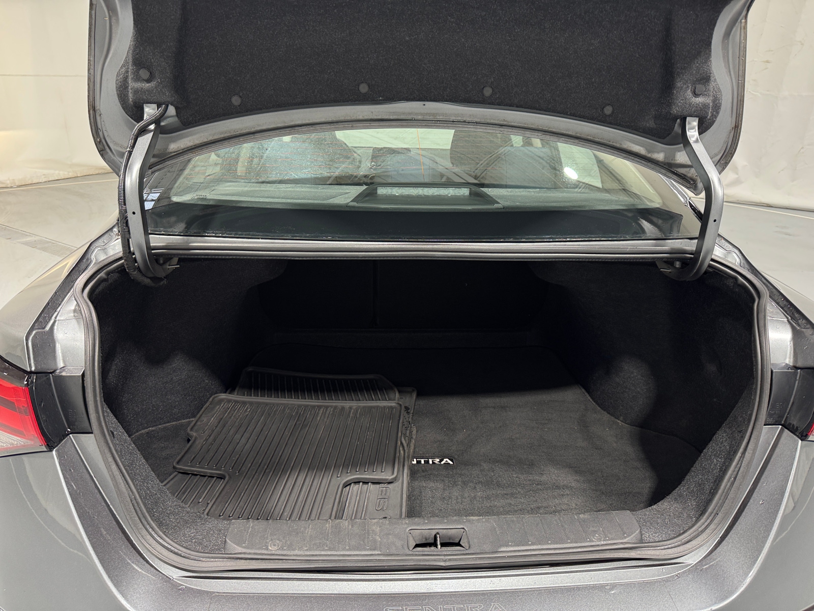 Thumbnail: 2022 Nissan Sentra - 7