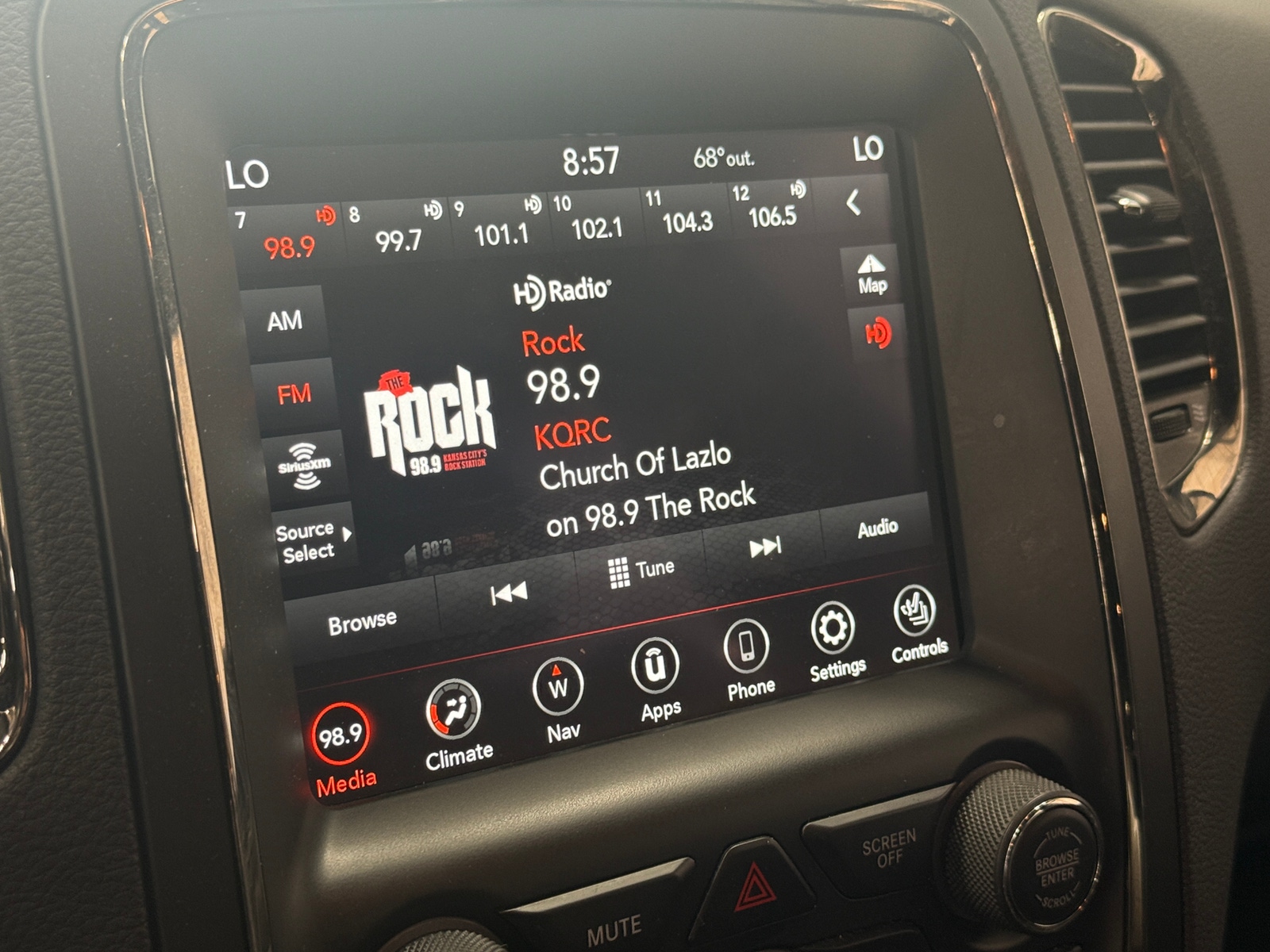 Thumbnail: 2020 Dodge Durango - 3