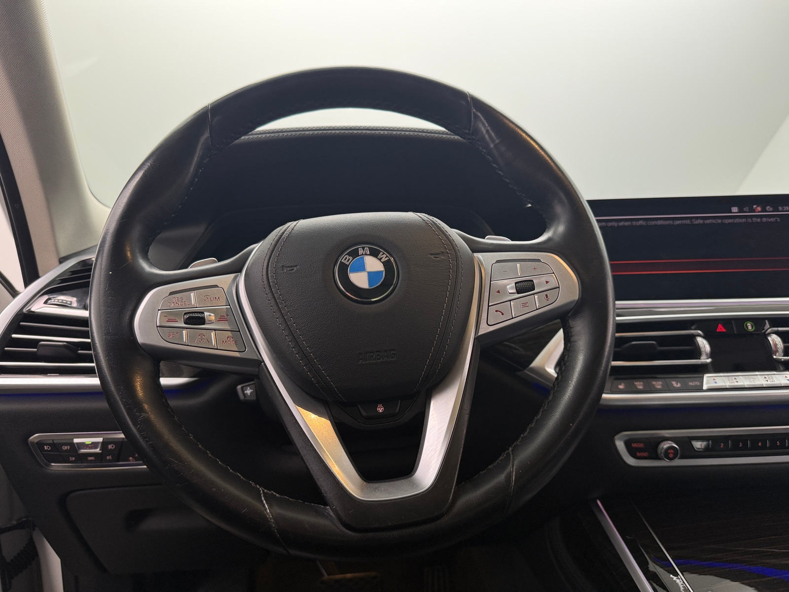 Thumbnail: 2019 BMW X7 - 4