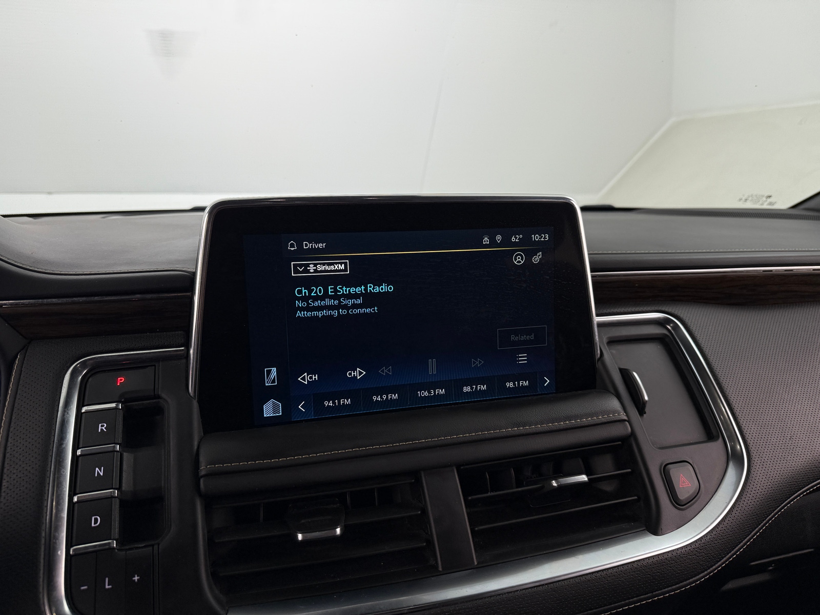 Thumbnail: 2023 Chevrolet Suburban - 3