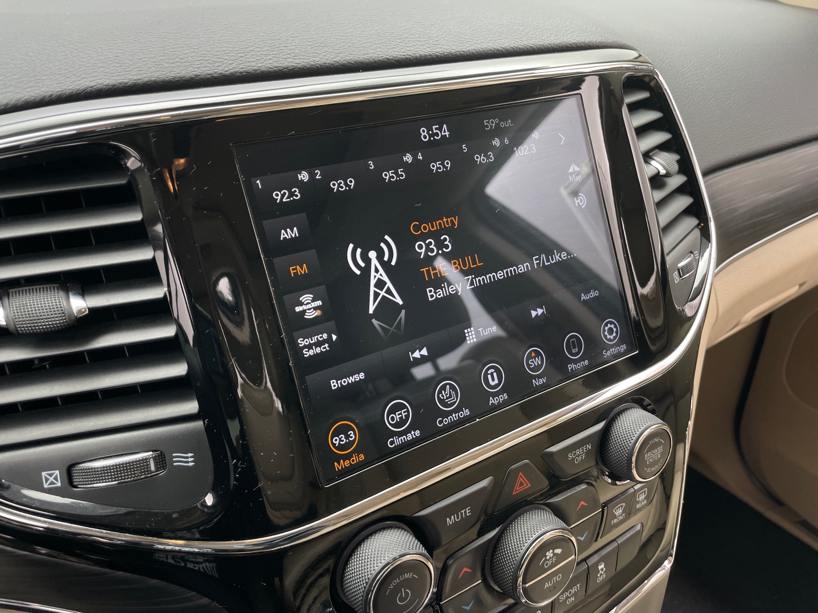 Thumbnail: 2021 Jeep Grand Cherokee - 3