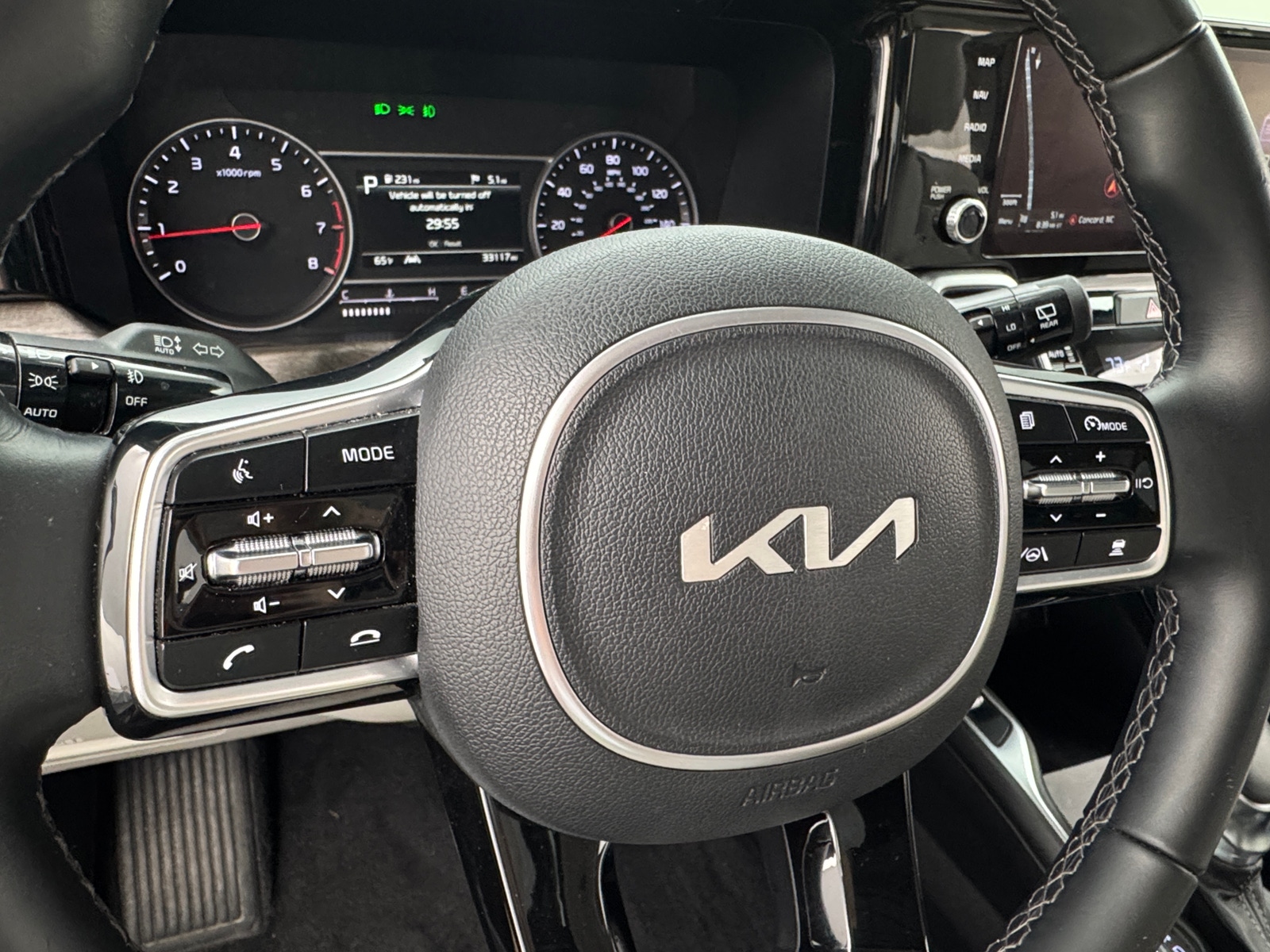 Thumbnail: 2022 Kia Sorento - 4