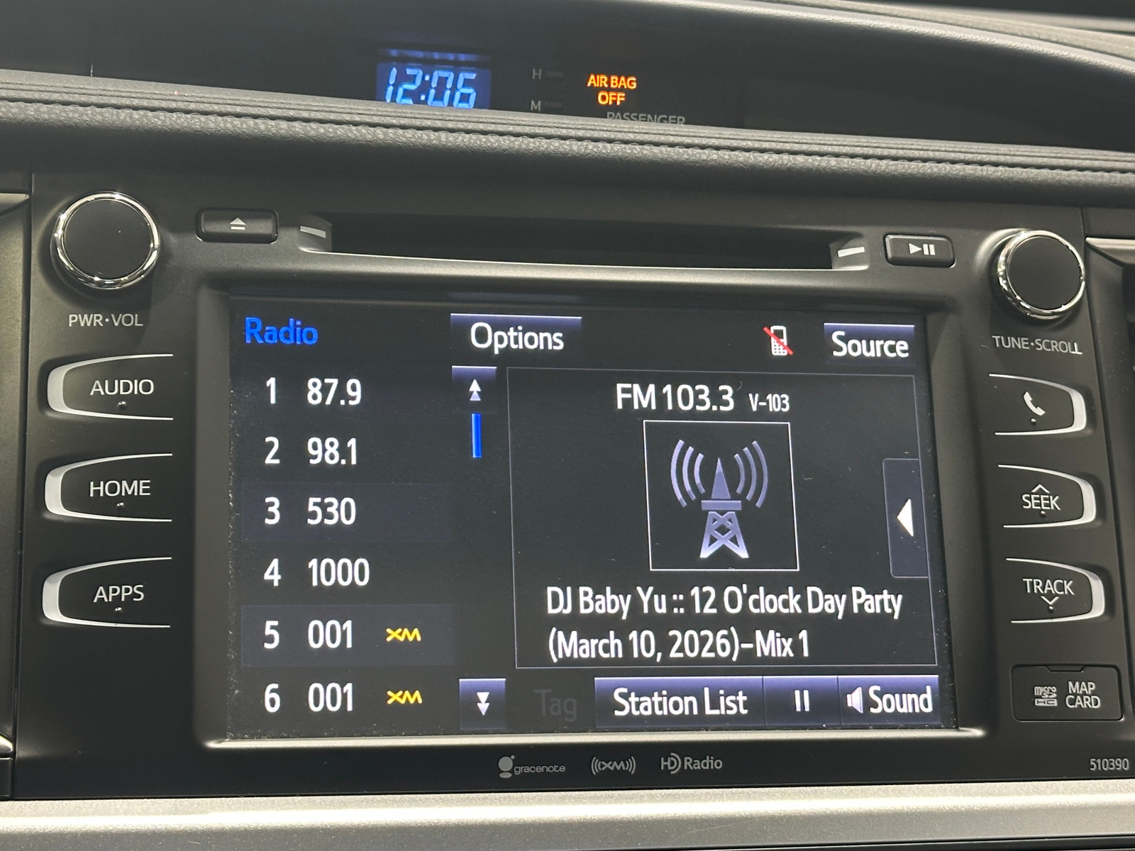 Thumbnail: 2019 Toyota Highlander - 3