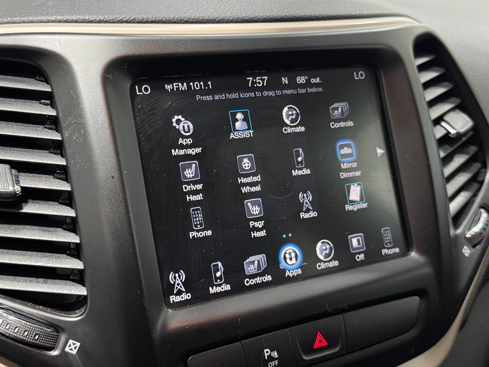 Thumbnail: 2018 Jeep Cherokee - 3