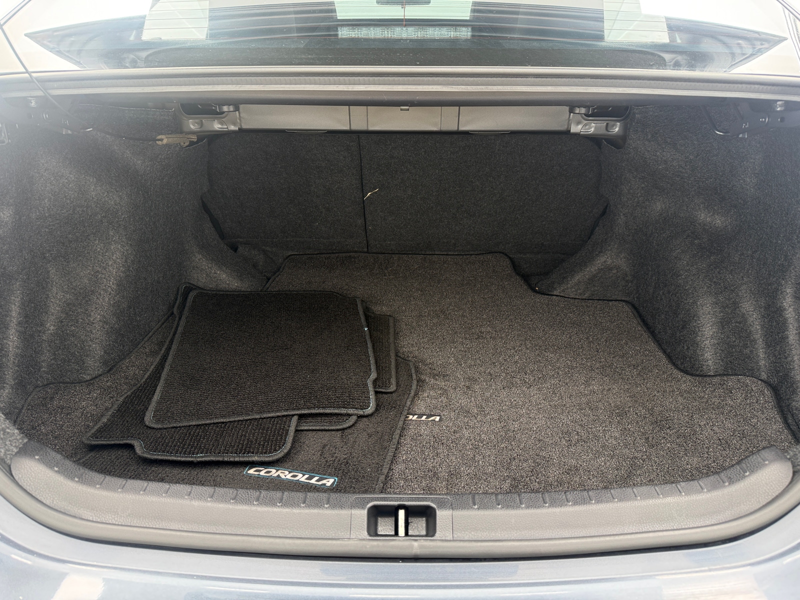 Thumbnail: 2014 Toyota Corolla - 7