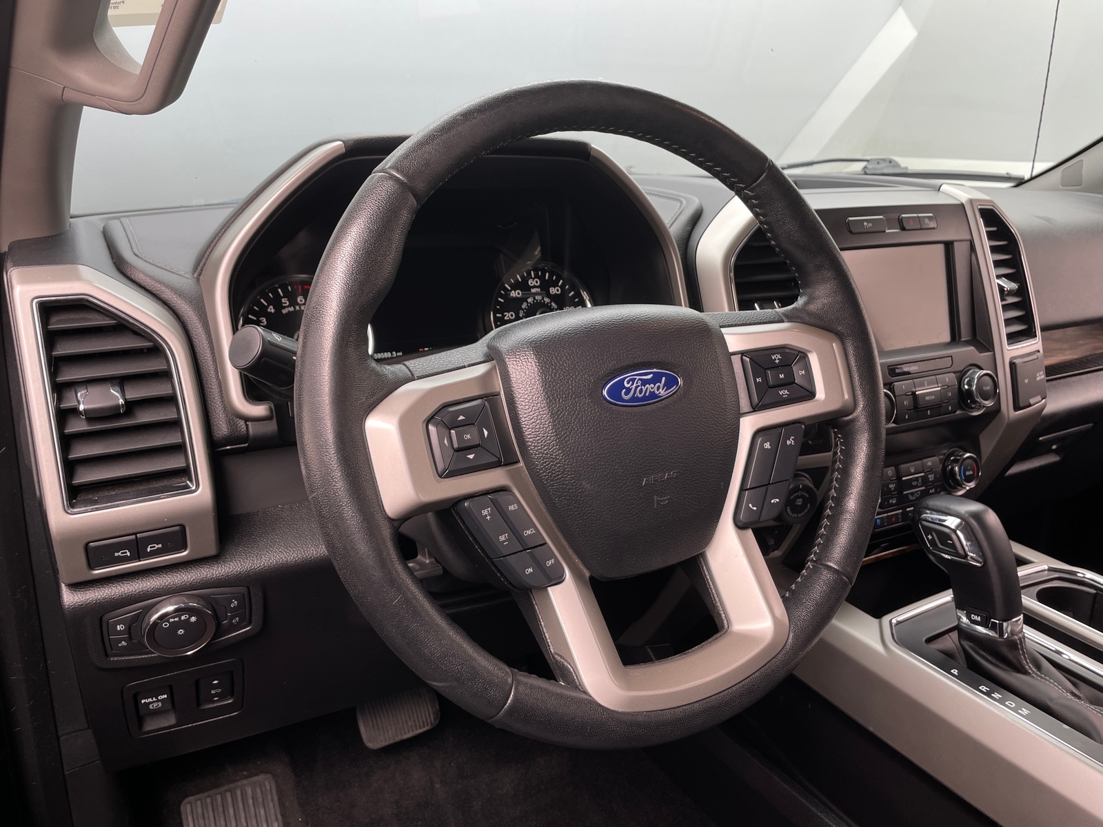 Thumbnail: 2019 Ford Econoline - 4