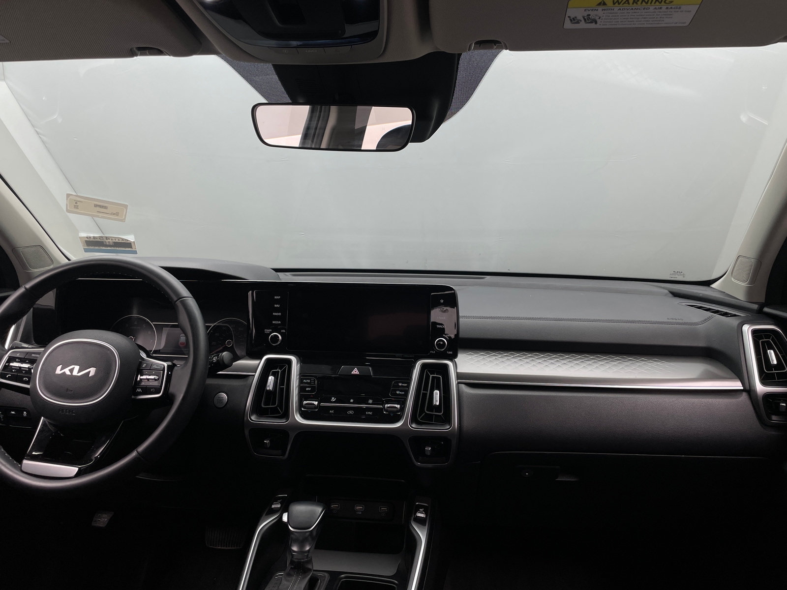 Thumbnail: 2022 Kia Sorento - 2