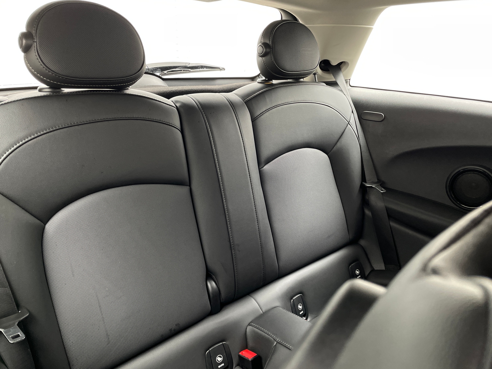 Thumbnail: 2019 MINI Cooper Hardtop - 4