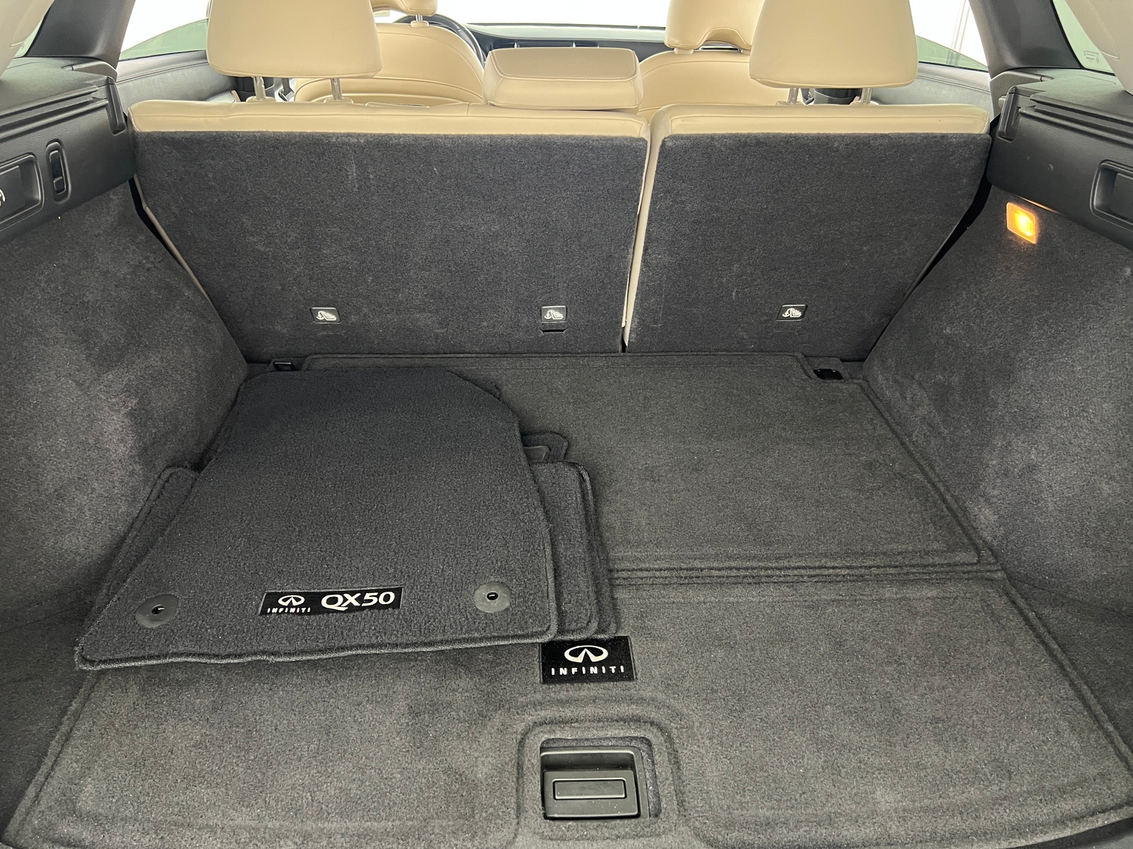 Thumbnail: 2019 INFINITI QX50 - 6