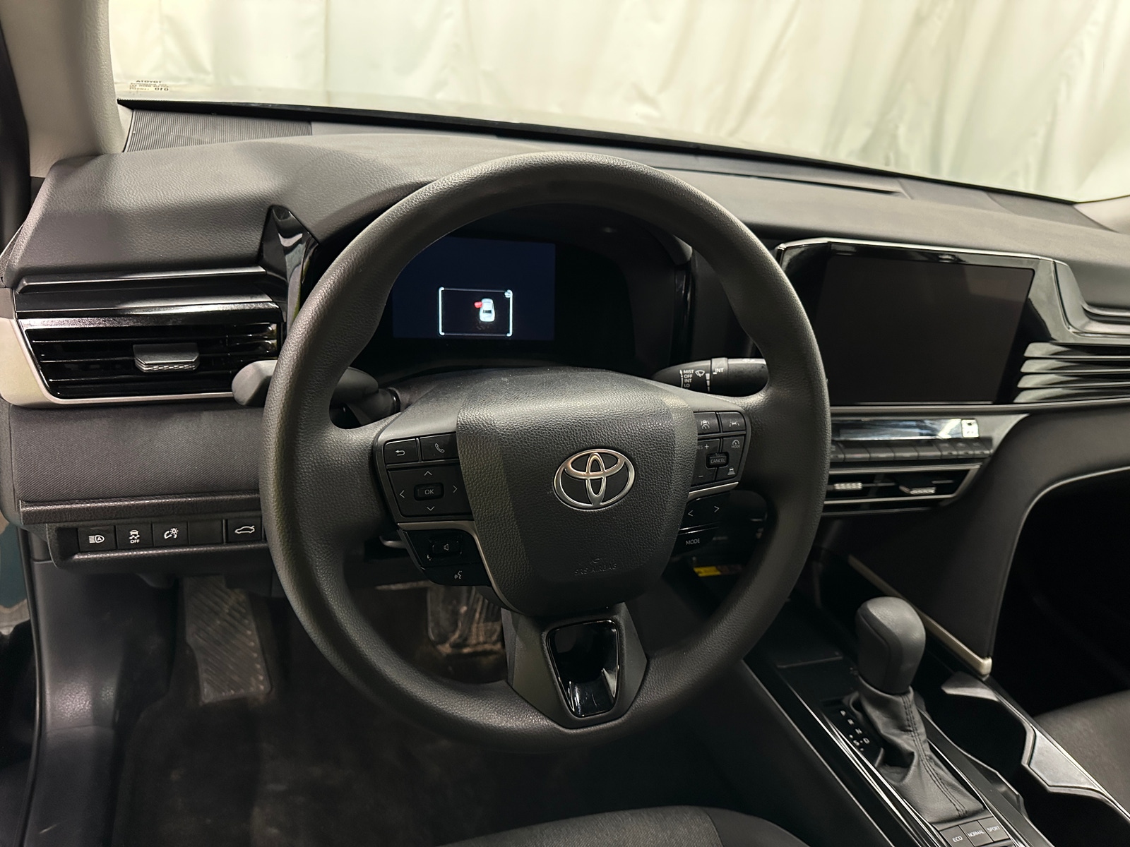 Thumbnail: 2025 Toyota Camry - 5