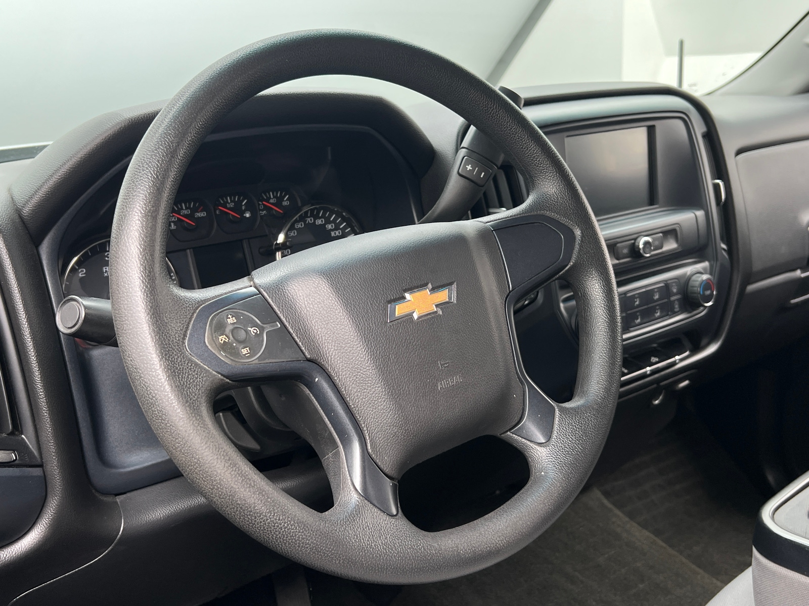 Thumbnail: 2018 Chevrolet Silverado 1500 - 5