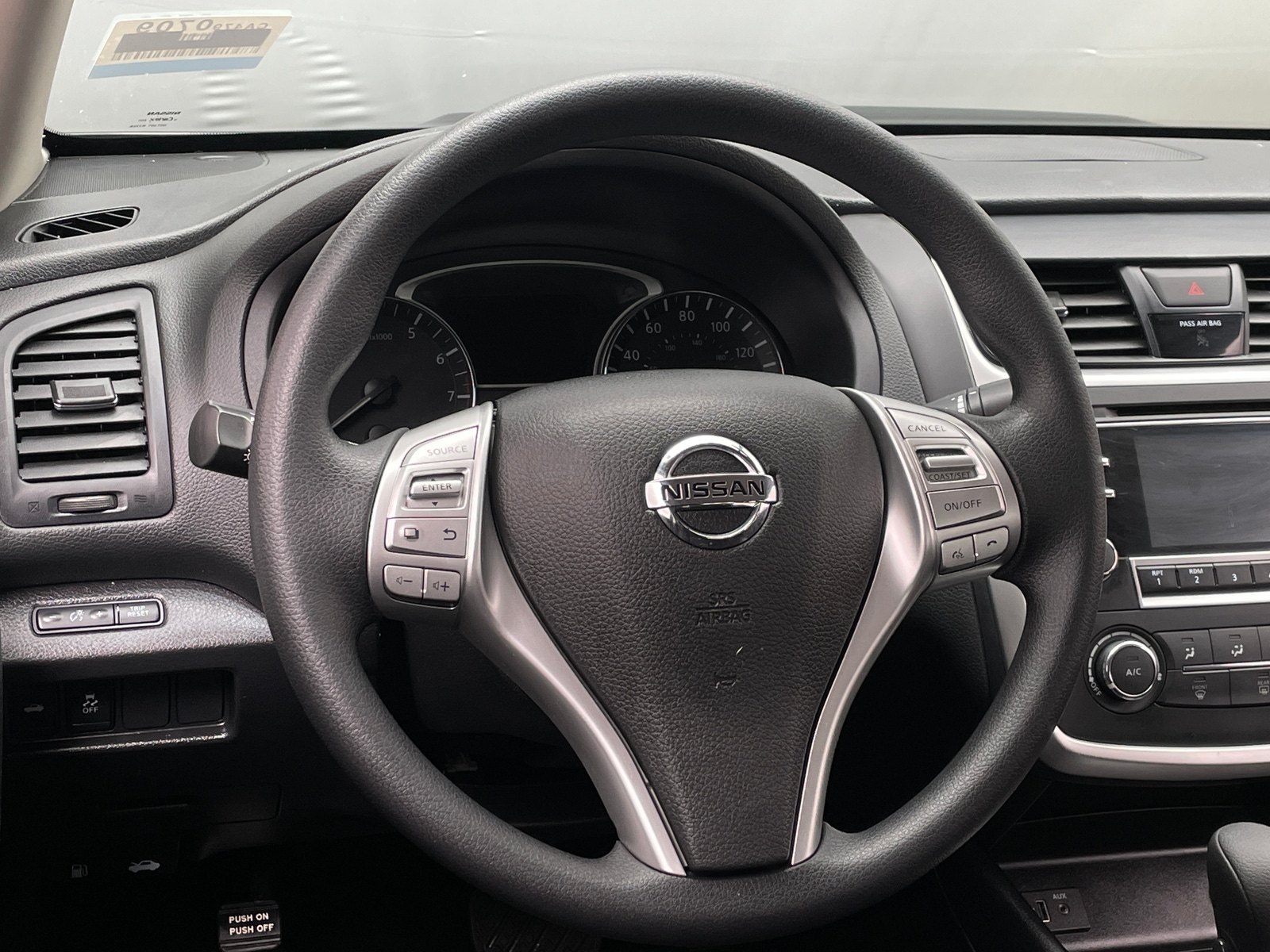 Thumbnail: 2018 Nissan Altima - 5