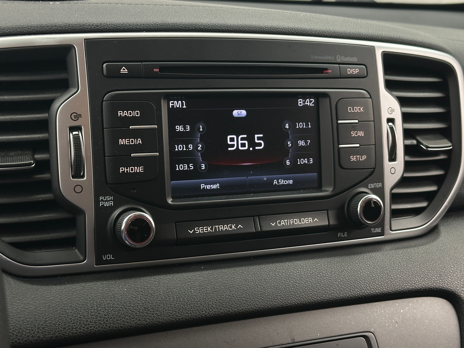 Thumbnail: 2017 Kia Sportage - 4