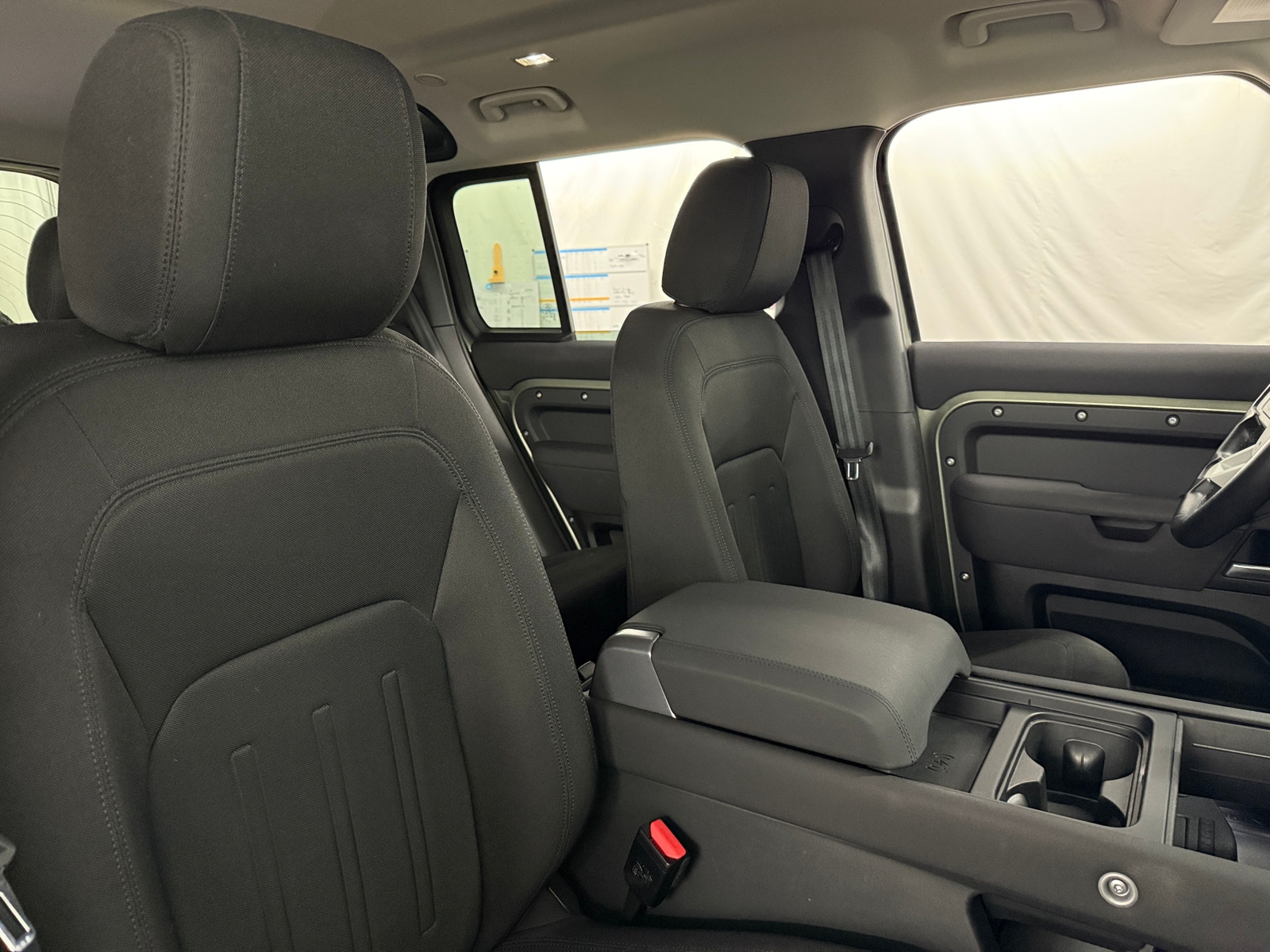 Thumbnail: 2022 Land Rover Defender - 2