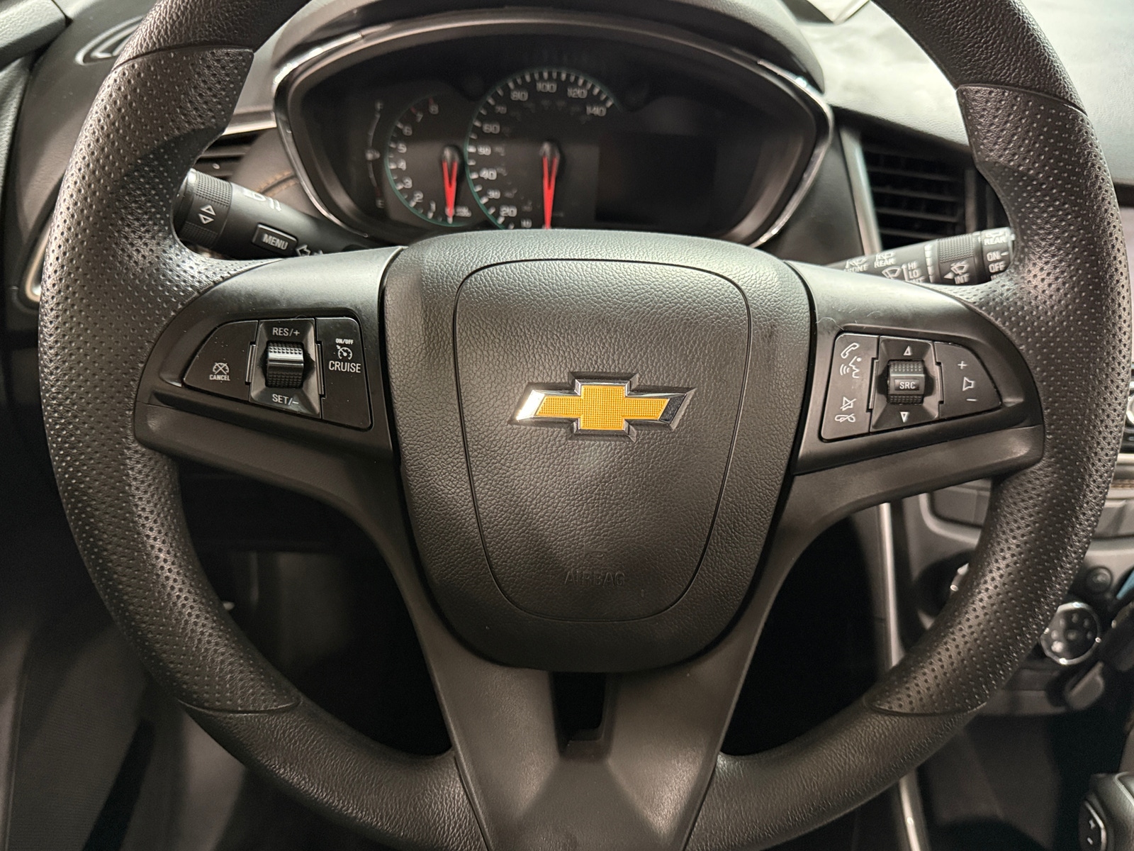 Thumbnail: 2022 Chevrolet Trax - 5