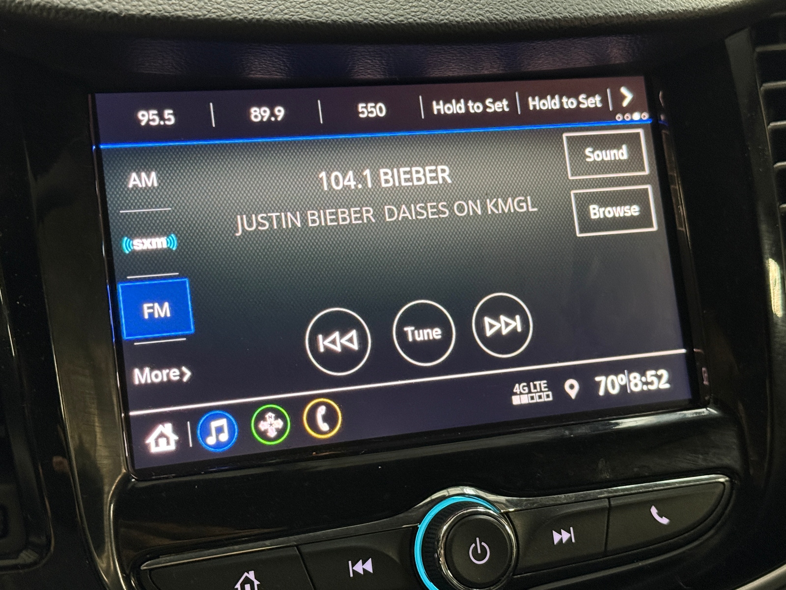 Thumbnail: 2022 Chevrolet Trax - 4