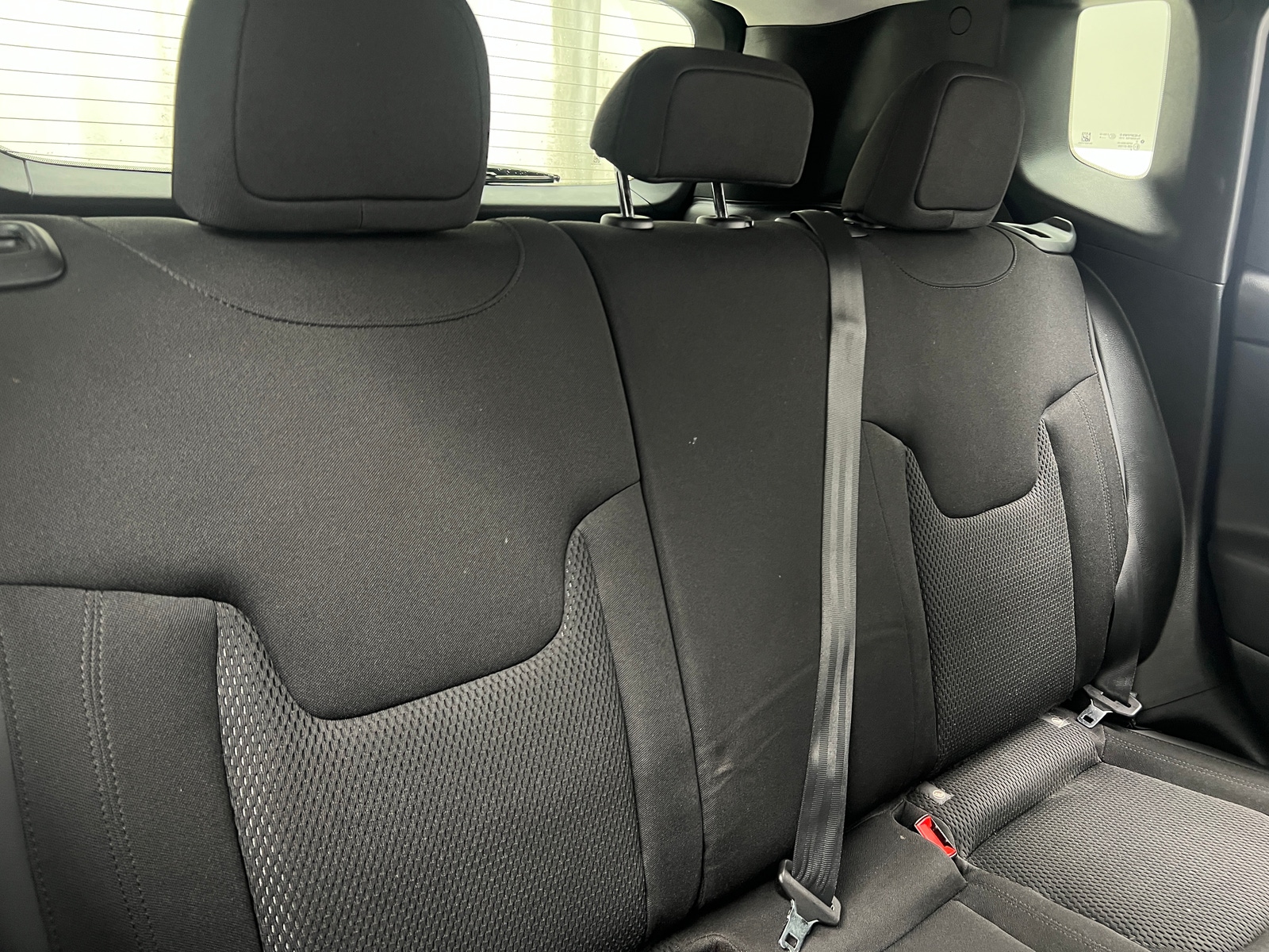 Thumbnail: 2018 Jeep Renegade - 6