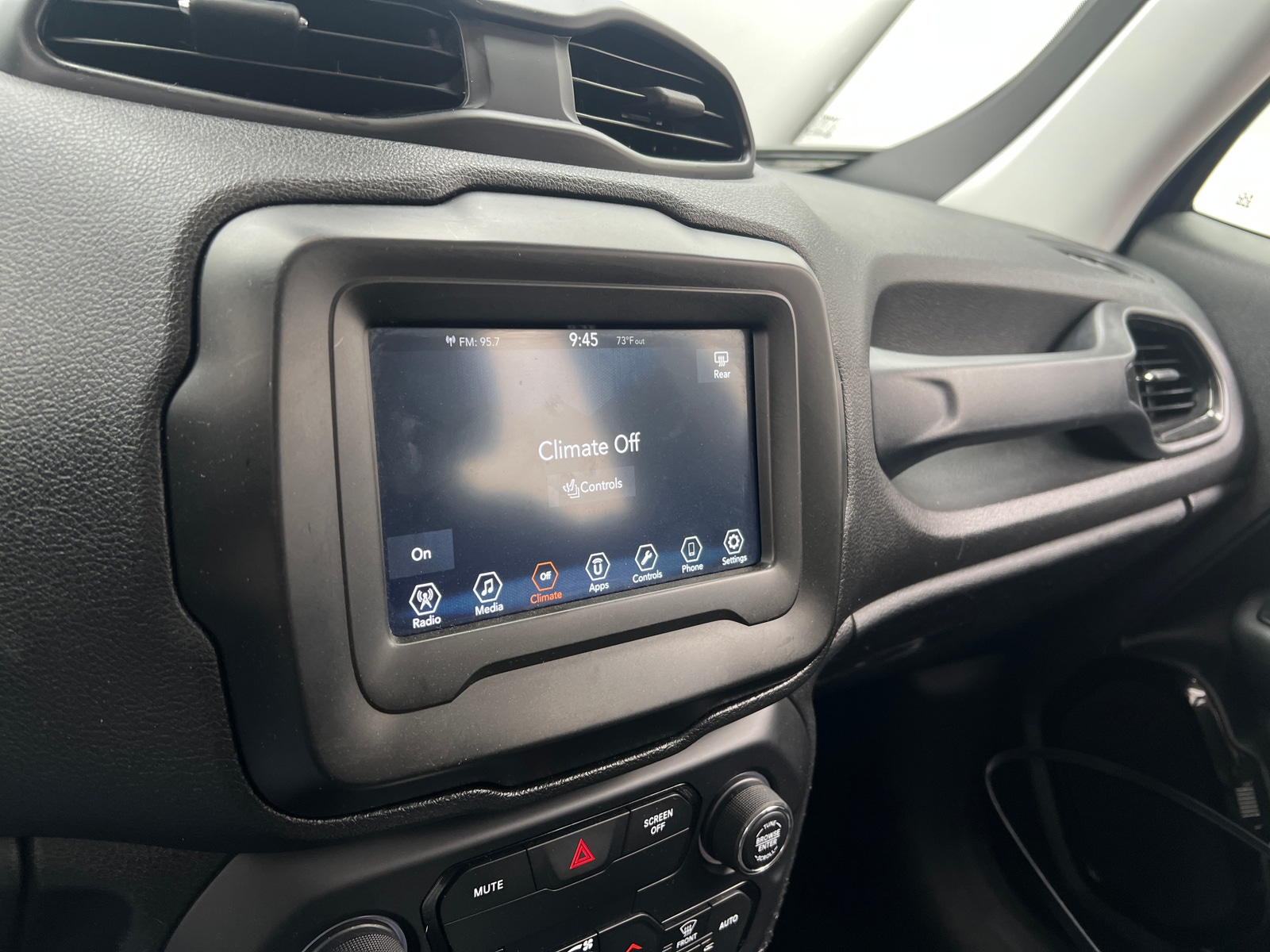 Thumbnail: 2018 Jeep Renegade - 4