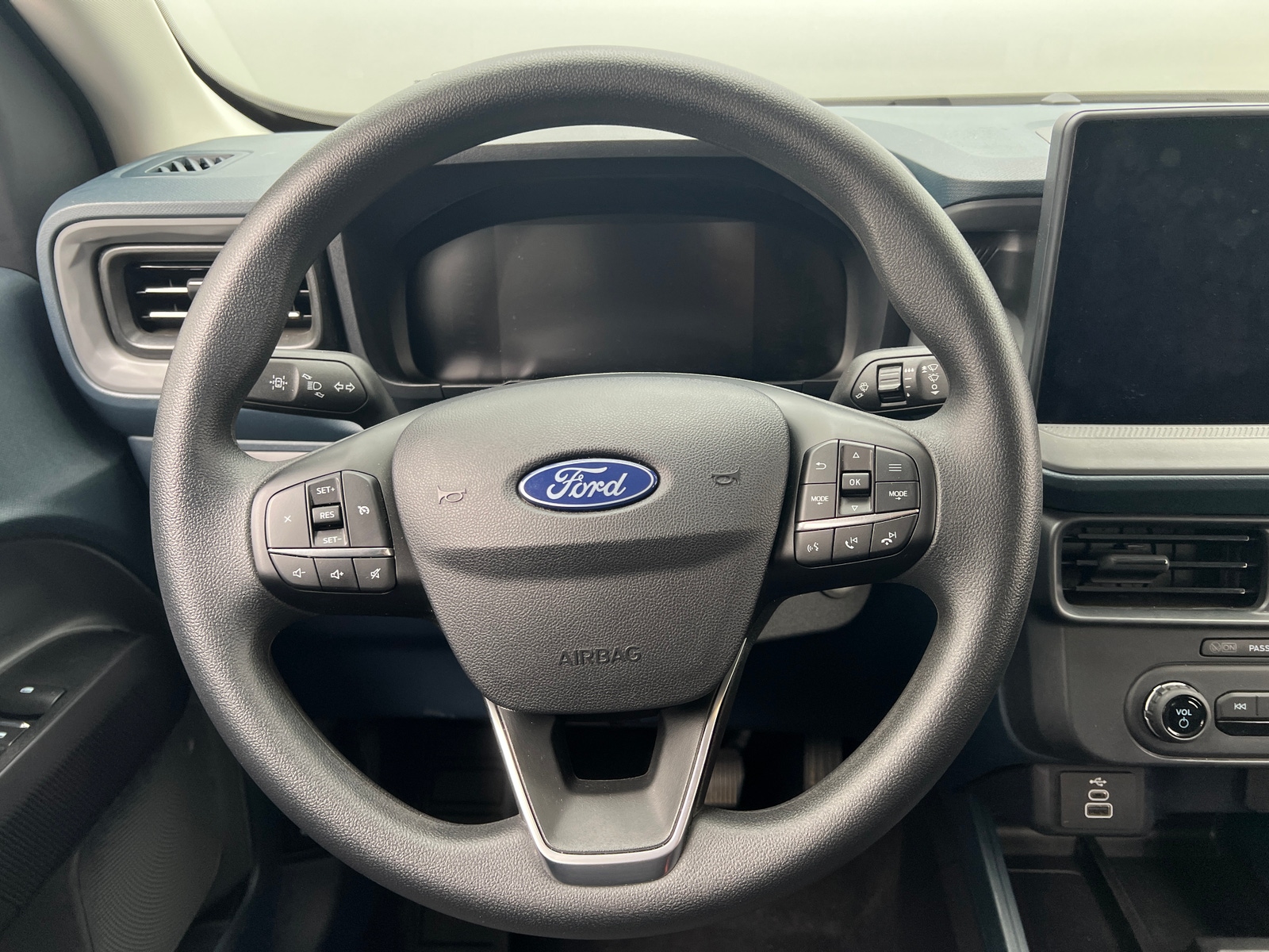 Thumbnail: 2025 Ford Maverick - 5