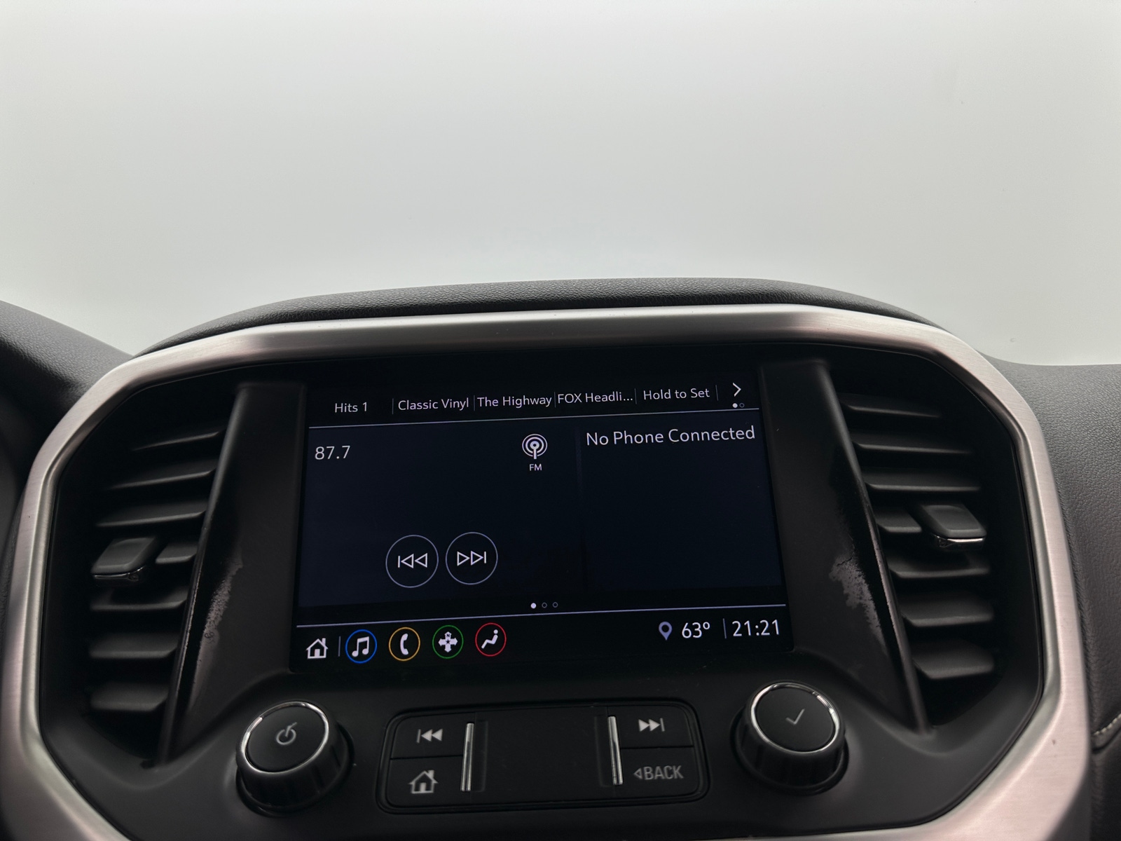 Thumbnail: 2020 GMC Acadia - 4