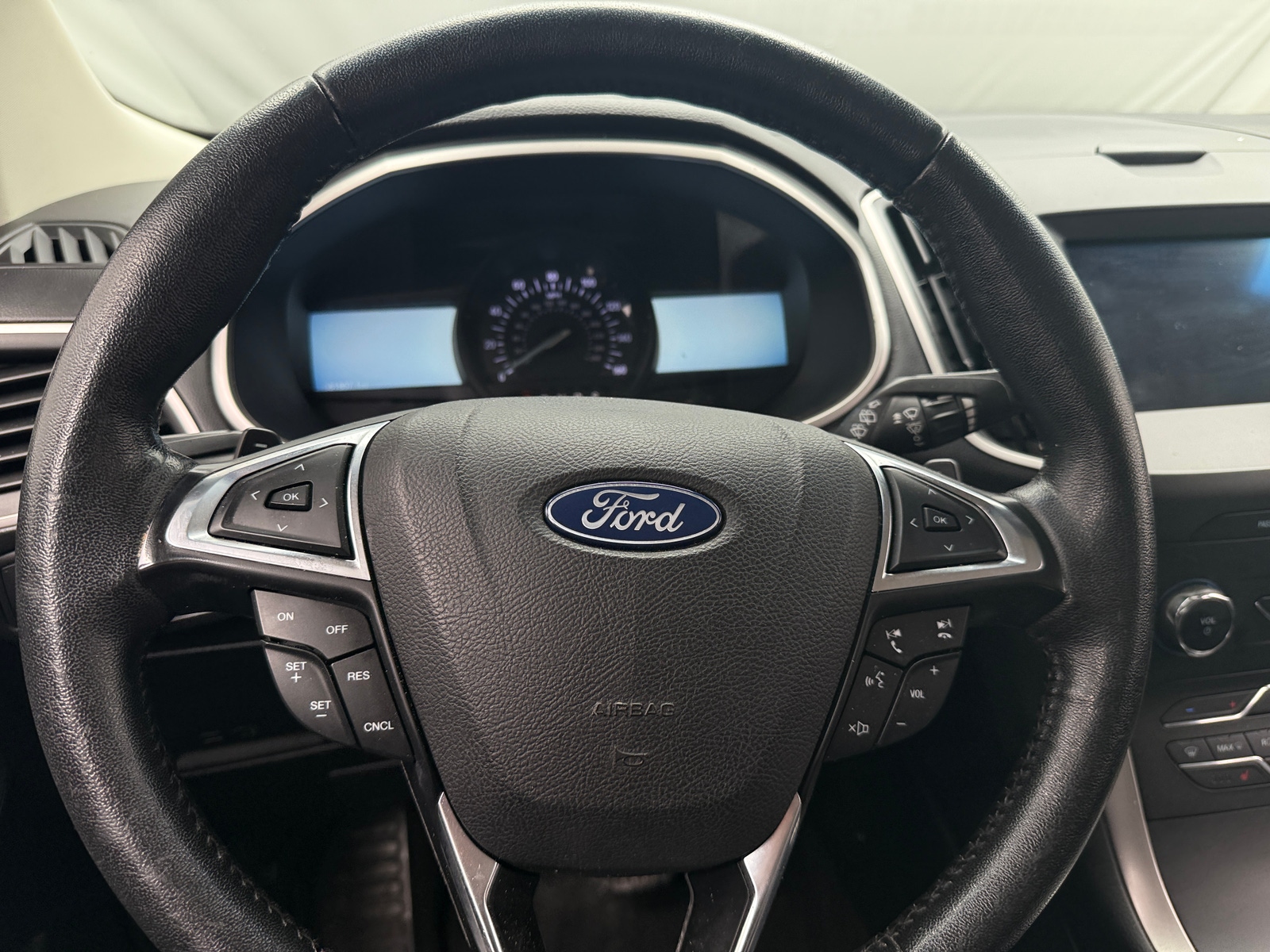 Thumbnail: 2019 Ford Edge - 4