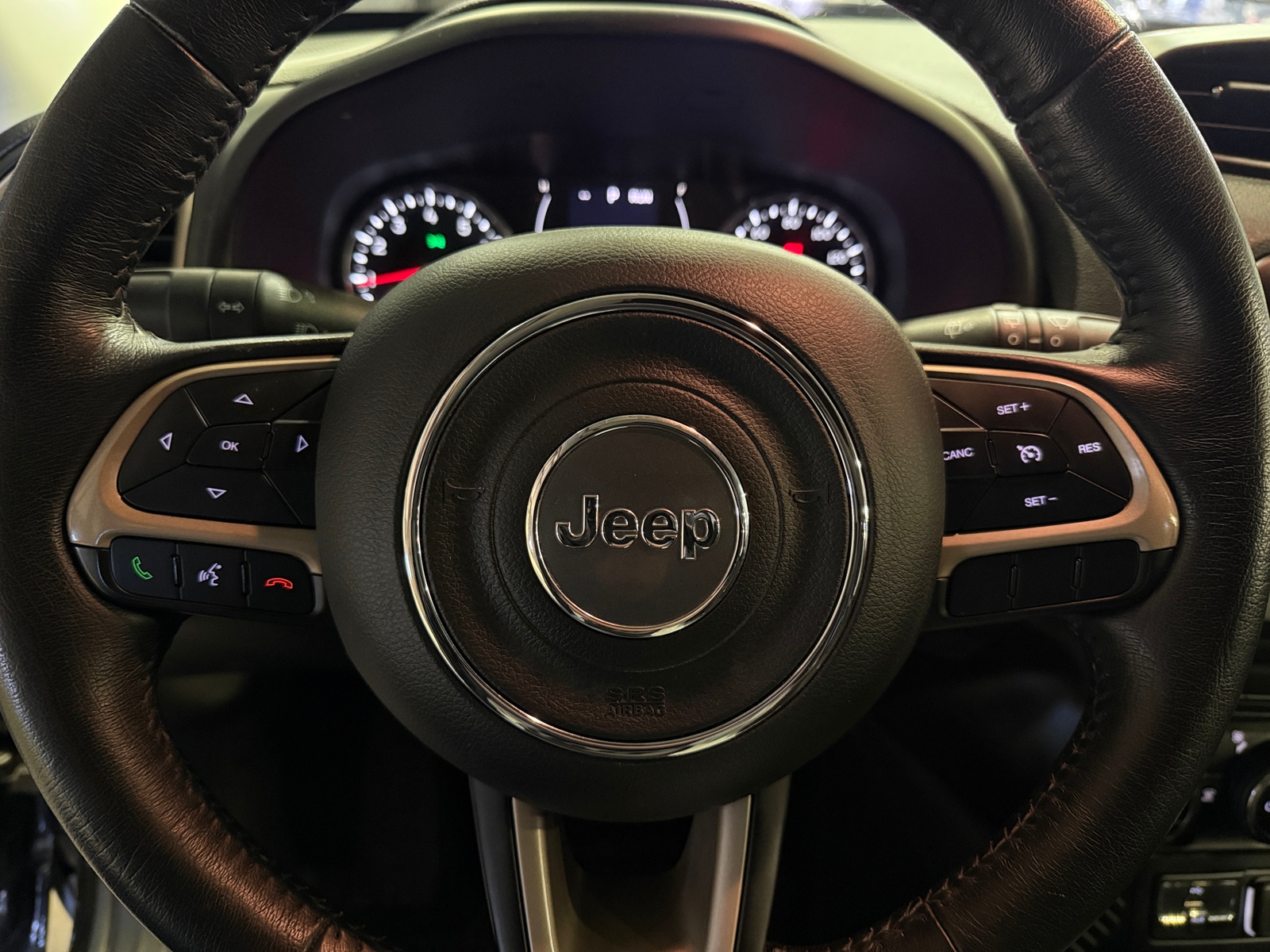 Thumbnail: 2015 Jeep Renegade - 5