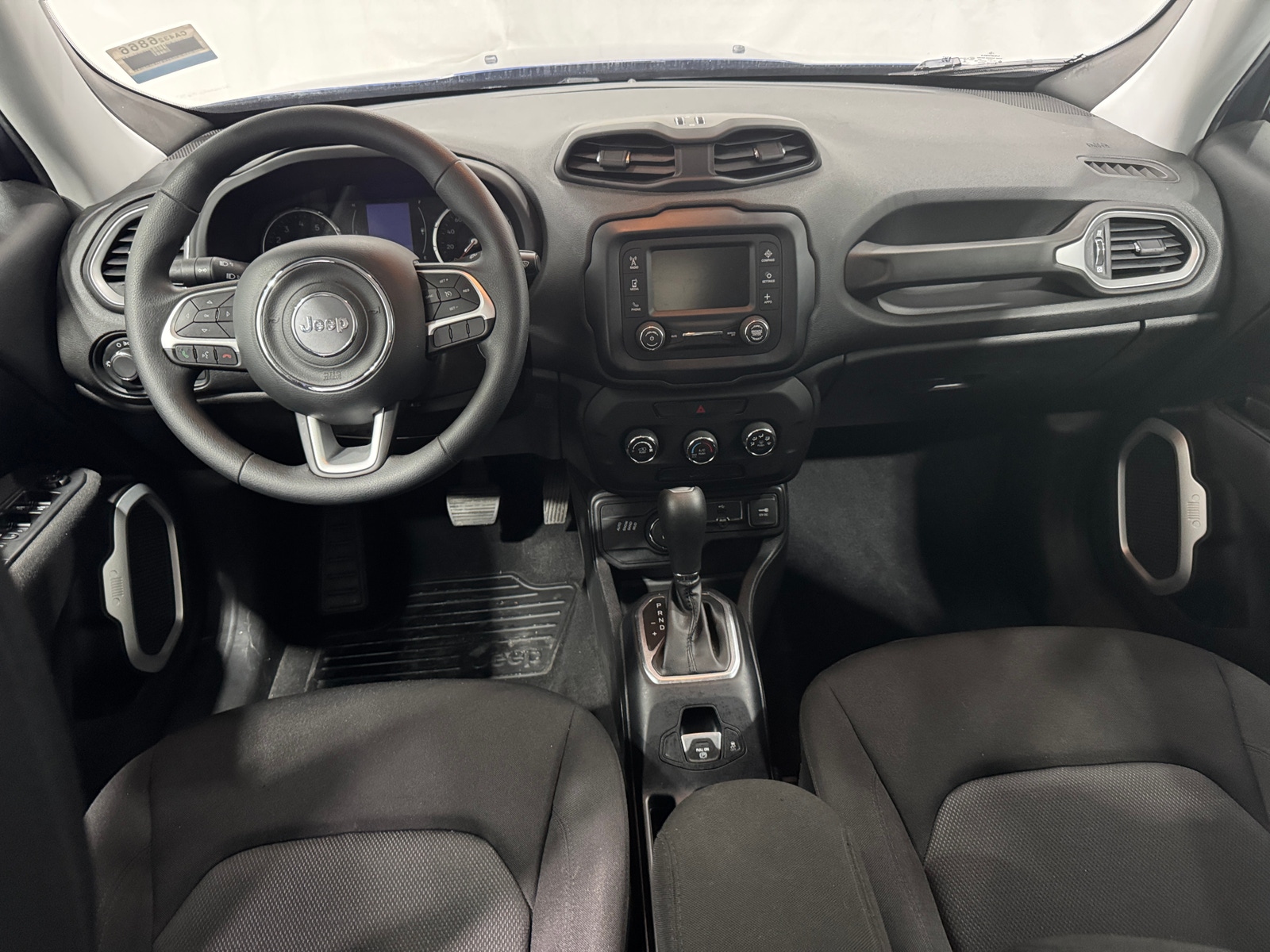 Thumbnail: 2019 Jeep Renegade - 3