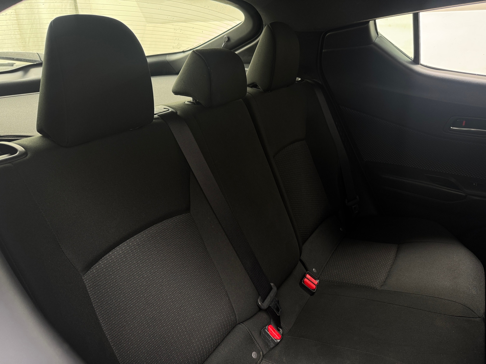 Thumbnail: 2018 Toyota C-HR - 6