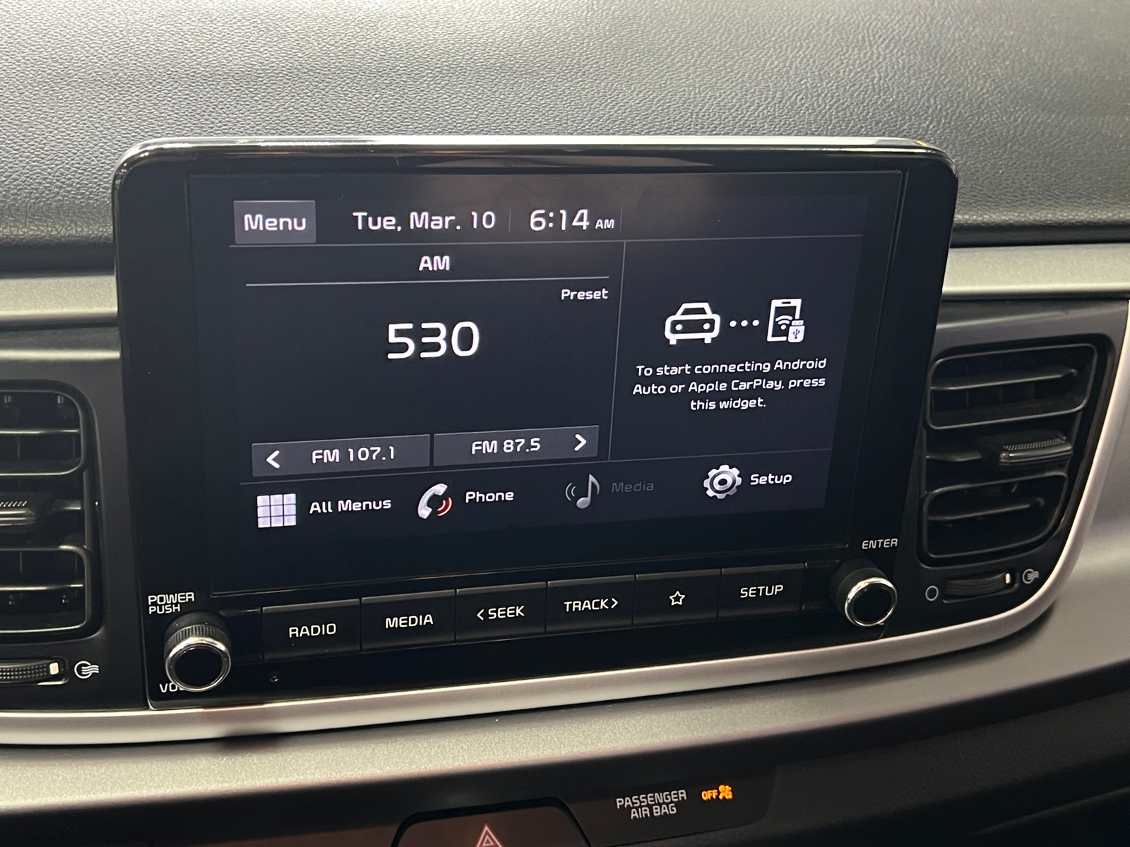 Thumbnail: 2021 Kia Rio - 4