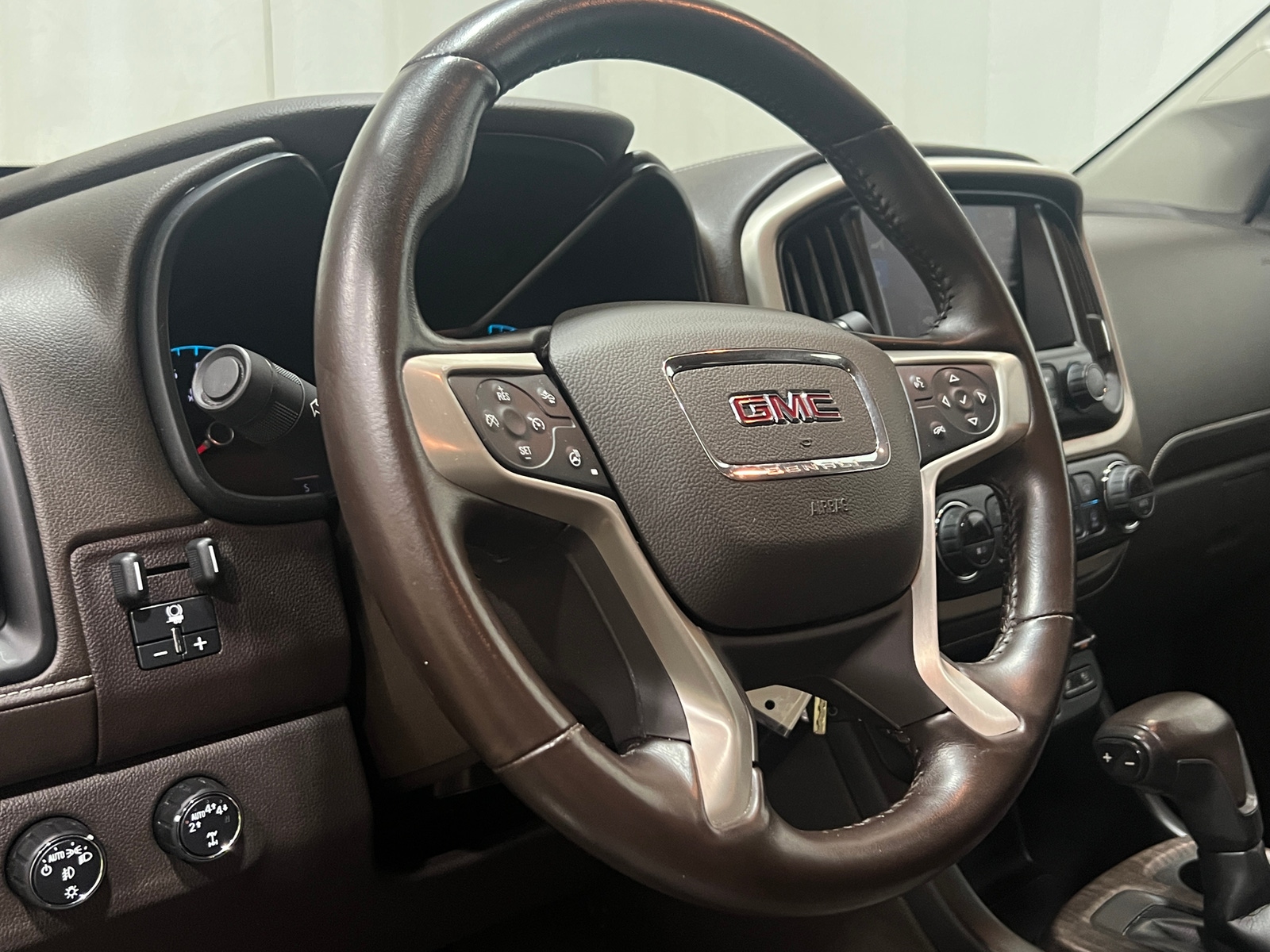 Thumbnail: 2021 GMC Canyon - 4