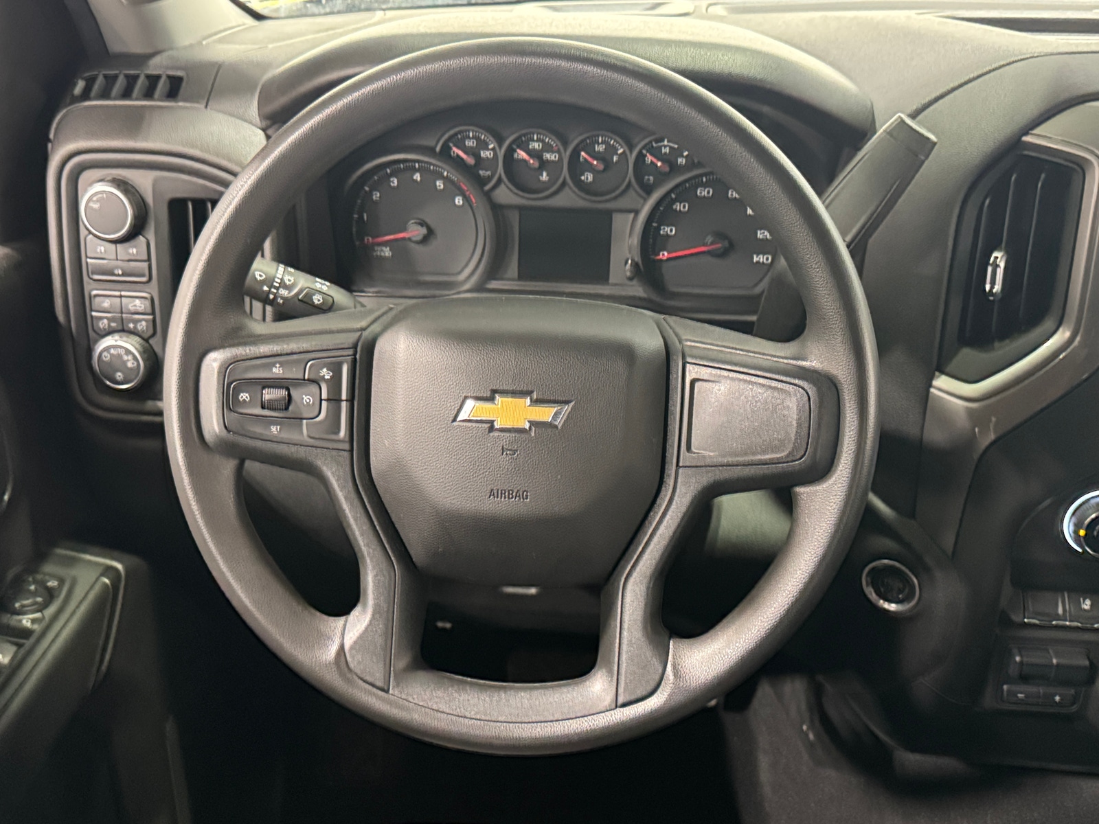 Thumbnail: 2024 Chevrolet Silverado 2500 - 5