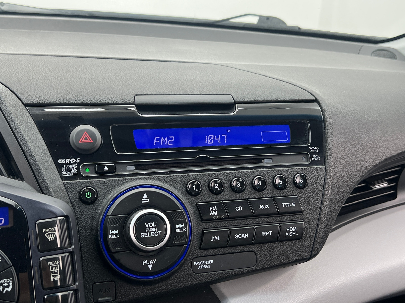 Thumbnail: 2011 Honda CR-Z - 3