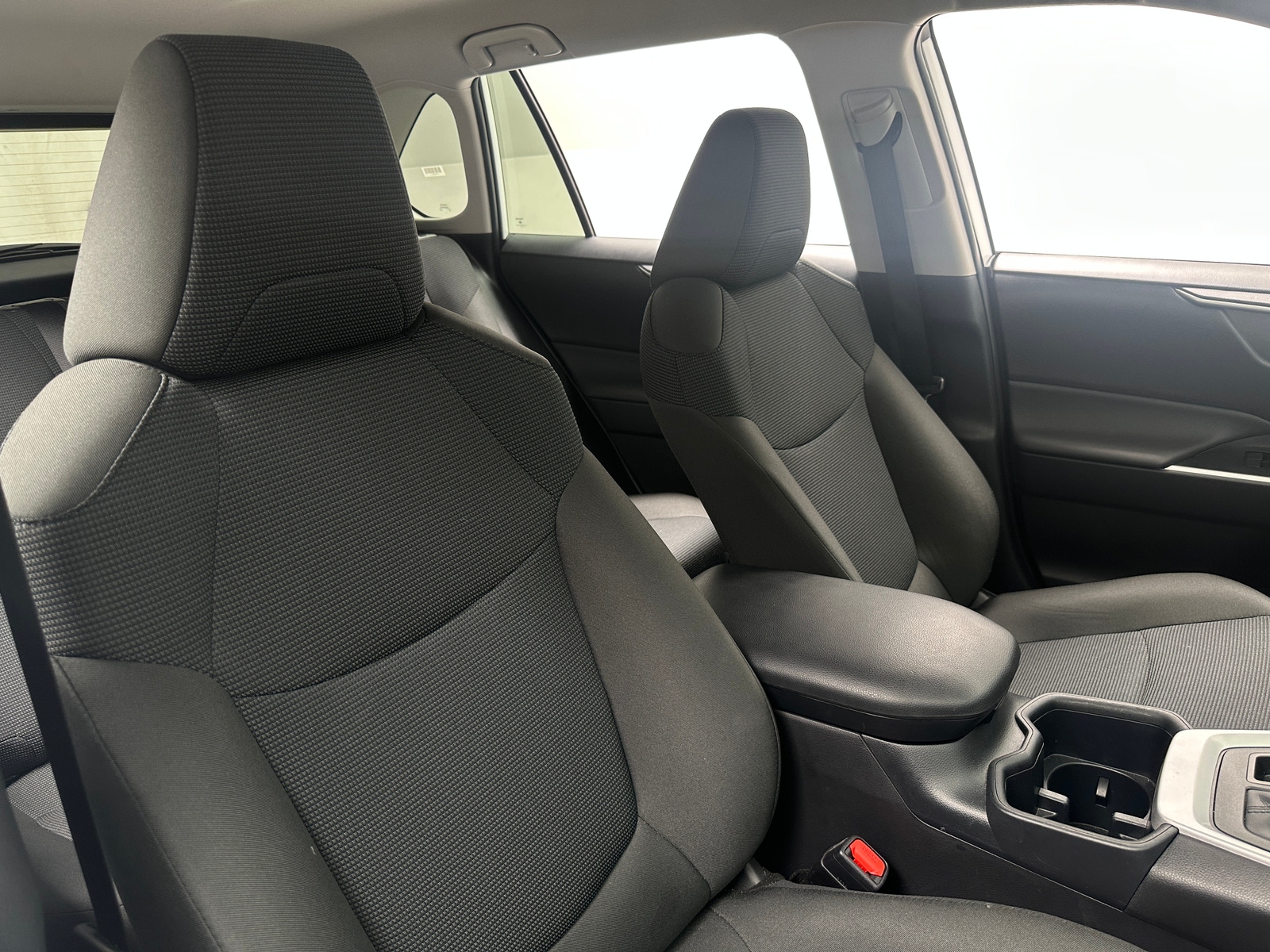 Thumbnail: 2025 Toyota RAV4 - 2