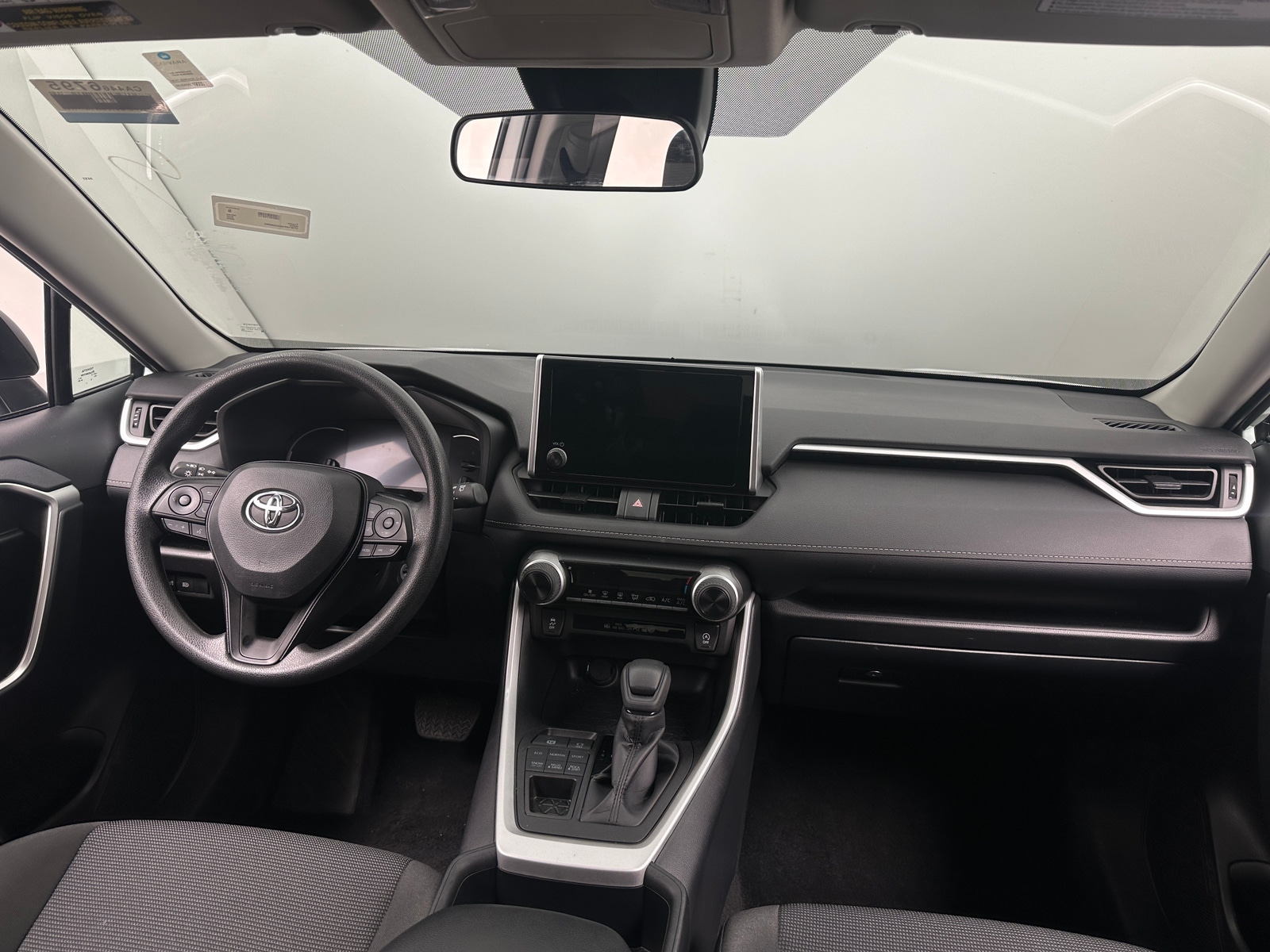 Thumbnail: 2025 Toyota RAV4 - 3