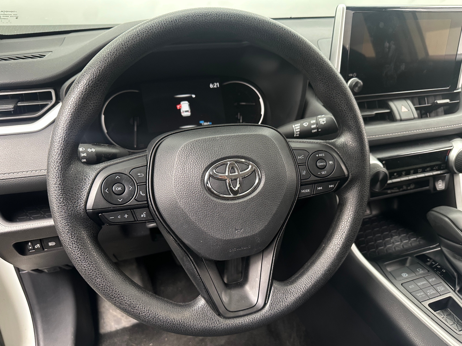 Thumbnail: 2025 Toyota RAV4 - 5