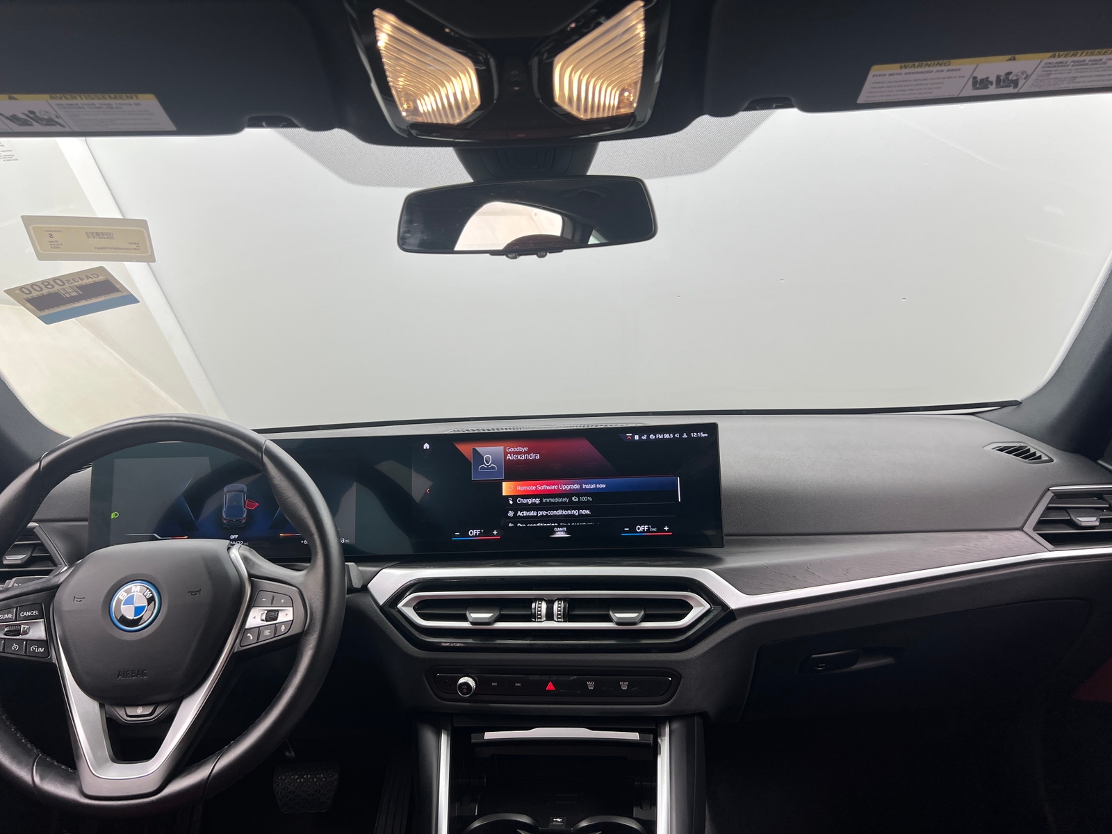 Thumbnail: 2023 BMW i4 - 2